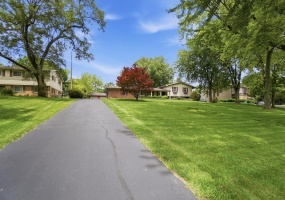 2756 Cottonwood Drive, Springfield, Ohio 45504, 5 Bedrooms Bedrooms, ,3 BathroomsBathrooms,Residential,For Sale,Cottonwood,1046108