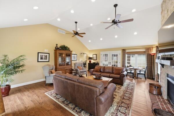 176 Lafayette Street, London, Ohio 43140