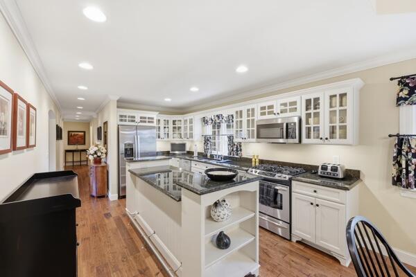 176 Lafayette Street, London, Ohio 43140