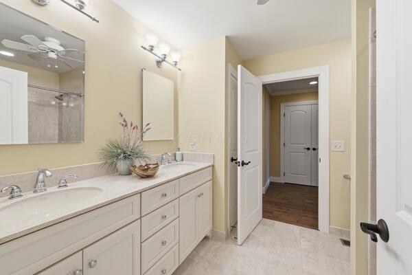 176 Lafayette Street, London, Ohio 43140