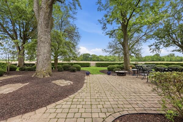 176 Lafayette Street, London, Ohio 43140