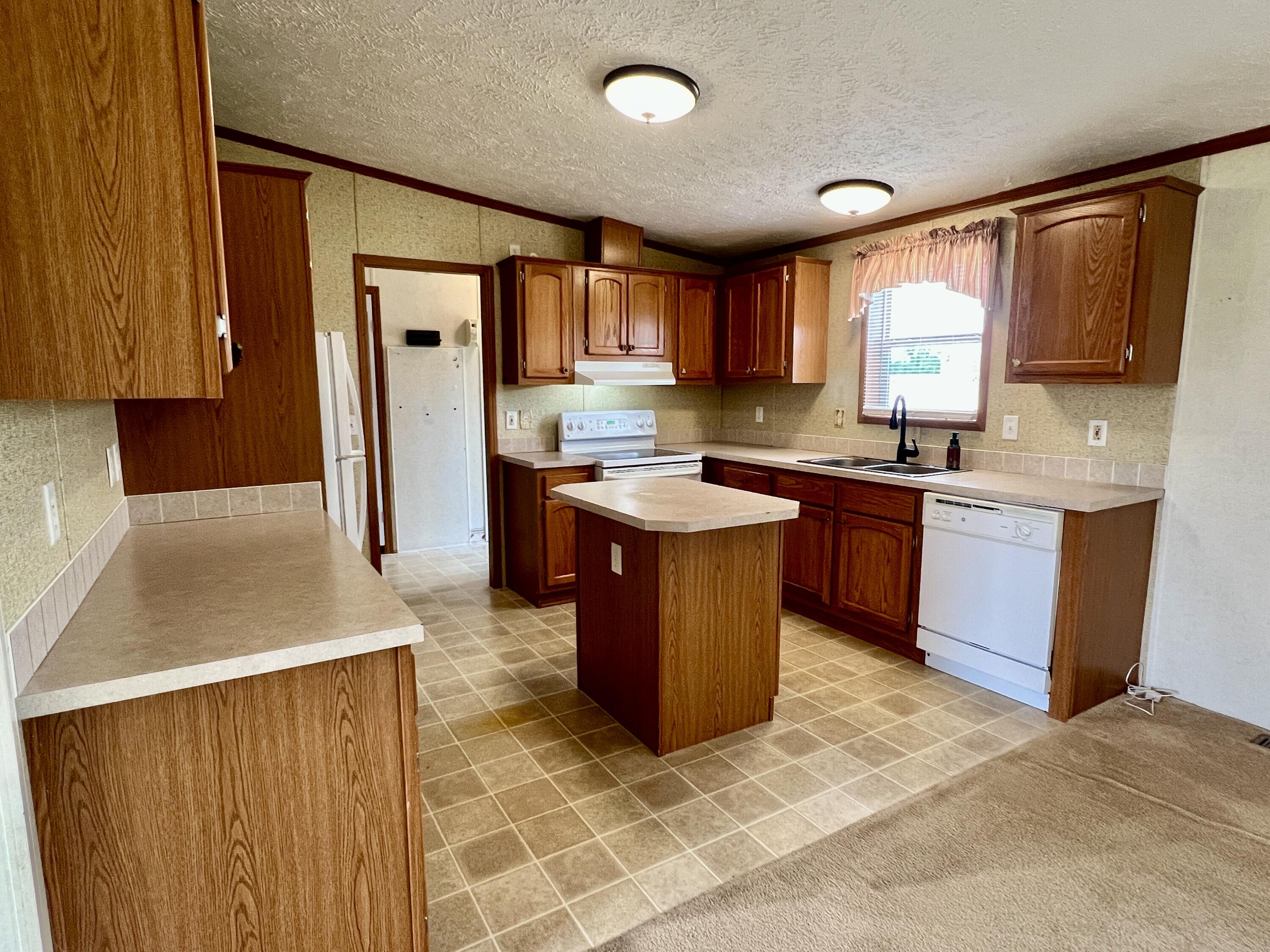 475 Main Street, Lakeview, Ohio 43331