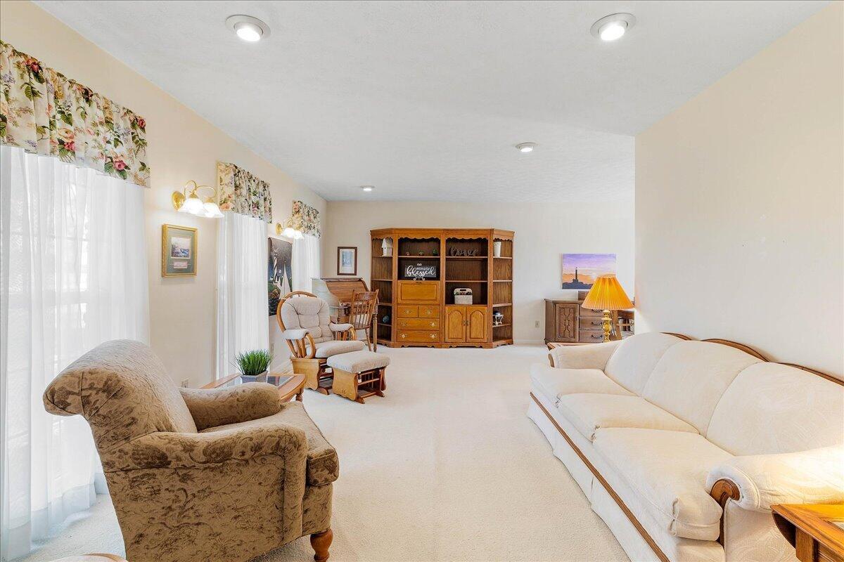 135 Dugan Road, Urbana, Ohio 43078