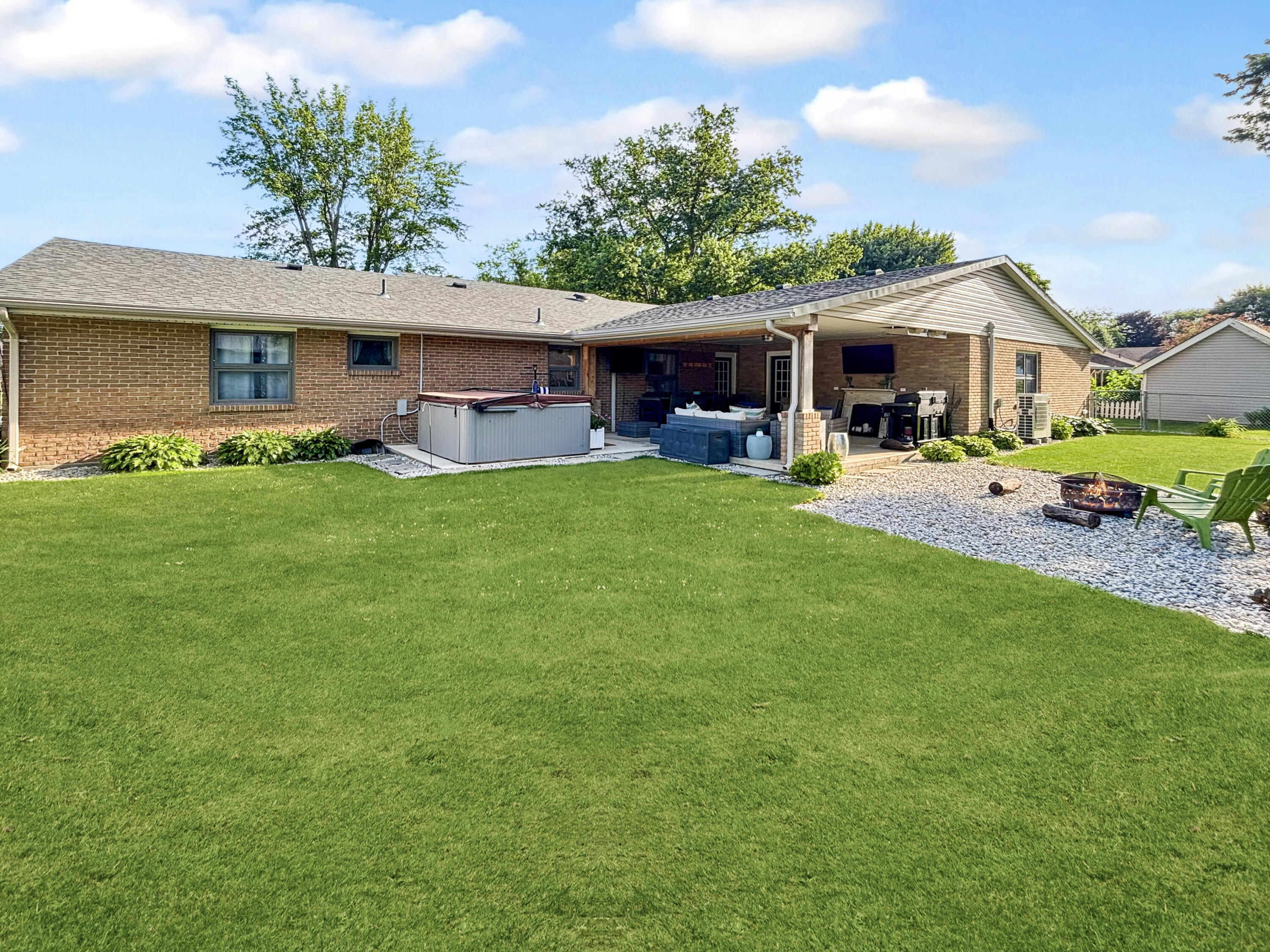 768 Gardenwood Drive, Greenville, Ohio 45331