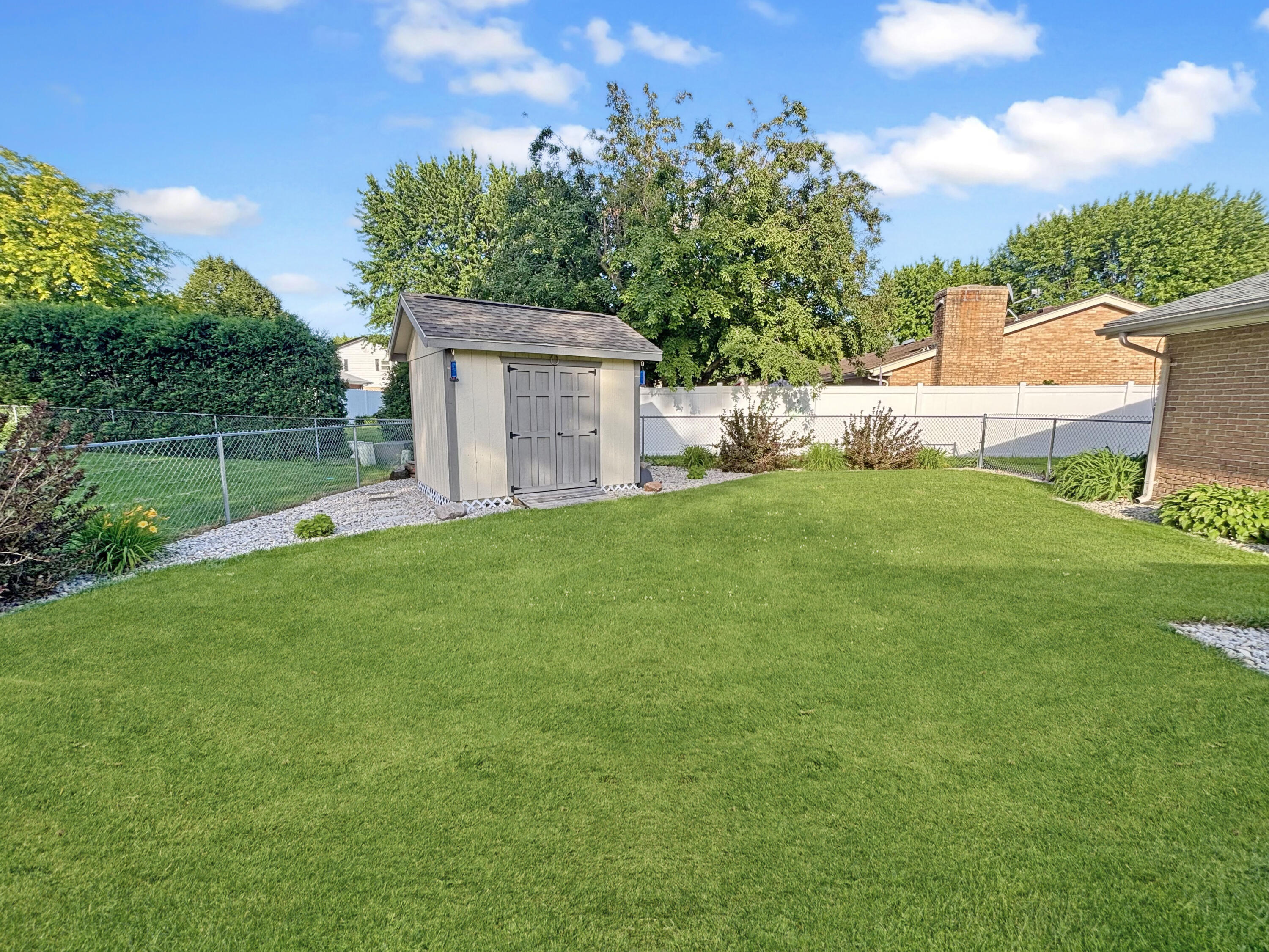 768 Gardenwood Drive, Greenville, Ohio 45331