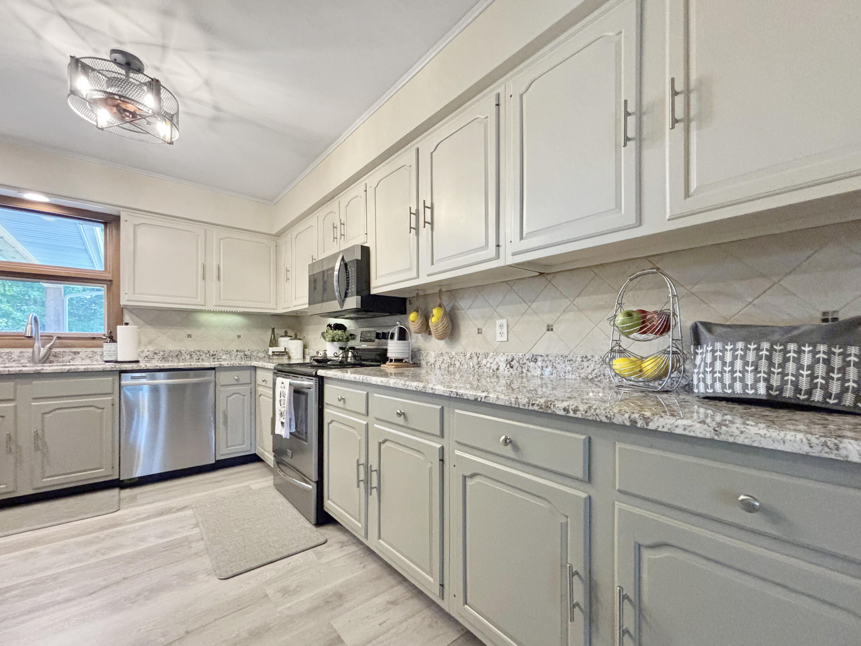 768 Gardenwood Drive, Greenville, Ohio 45331