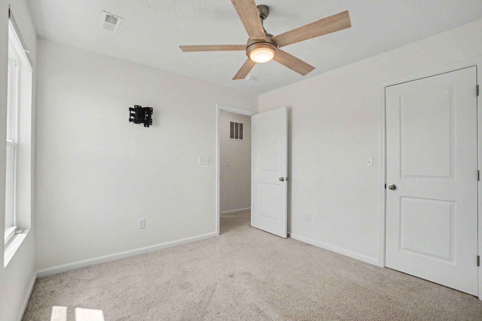 1513 Arrowhead Drive, Piqua, Ohio 45356