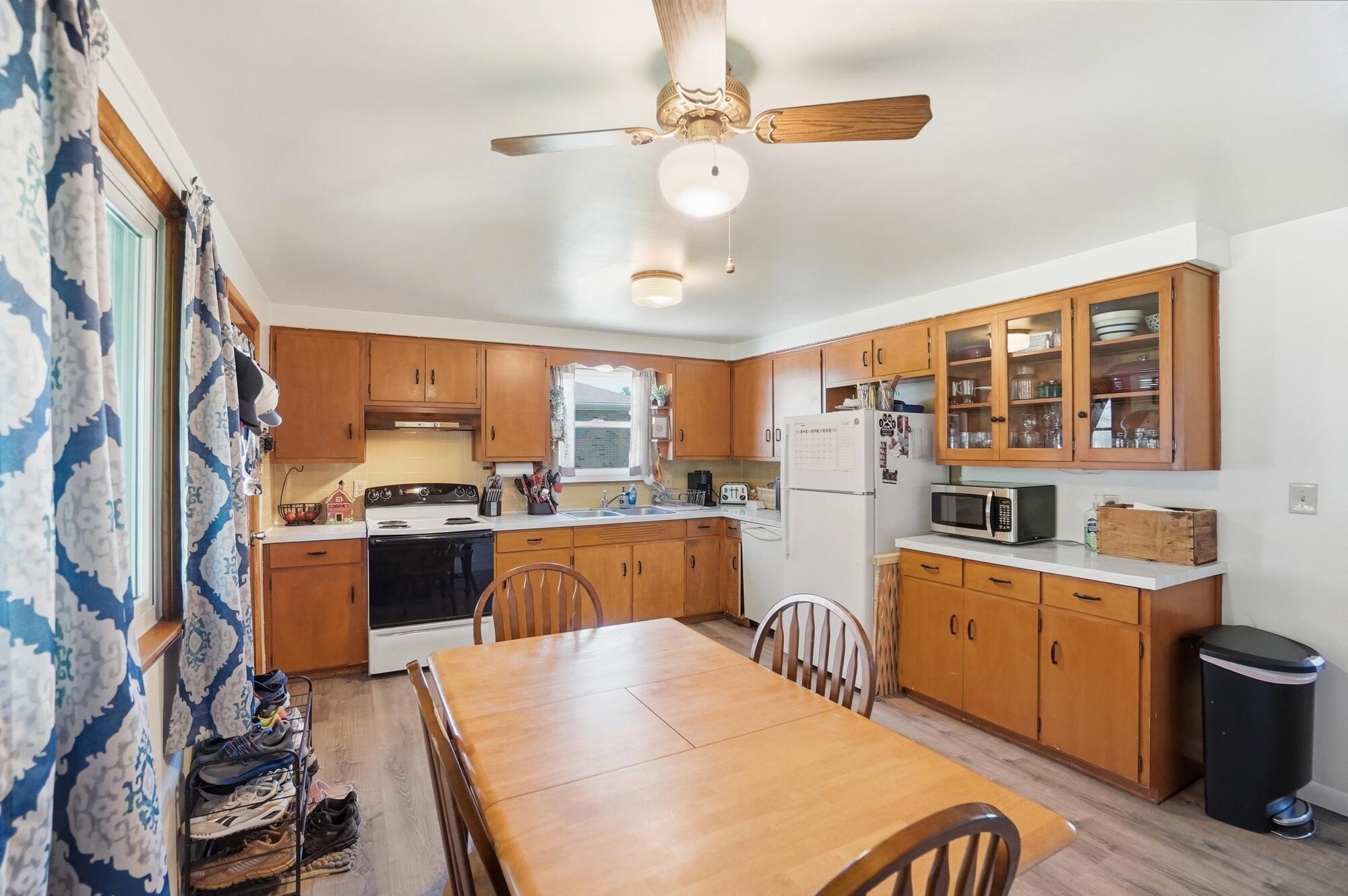 4267 Helena Drive, Springfield, Ohio 45503
