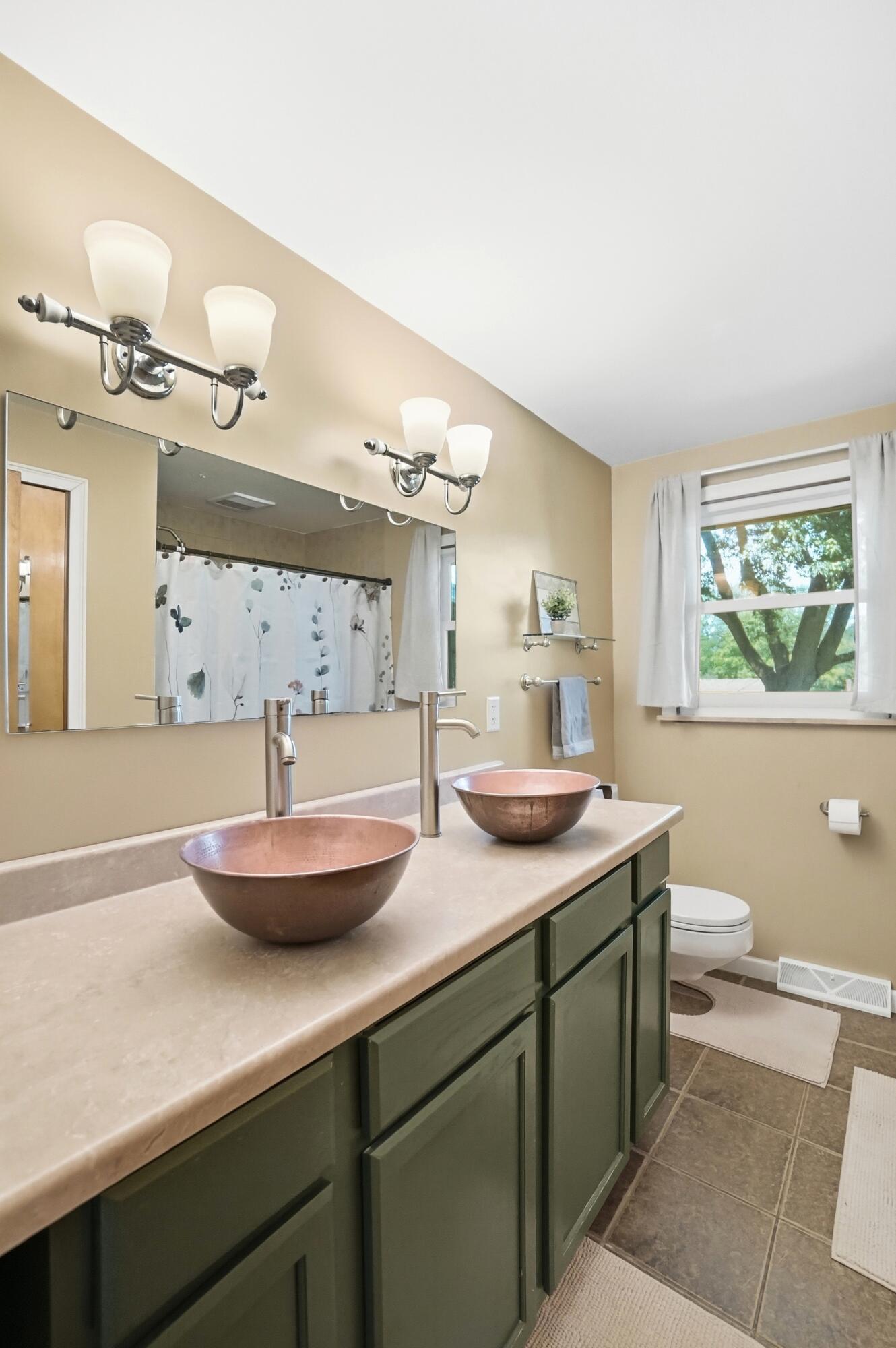 4267 Helena Drive, Springfield, Ohio 45503