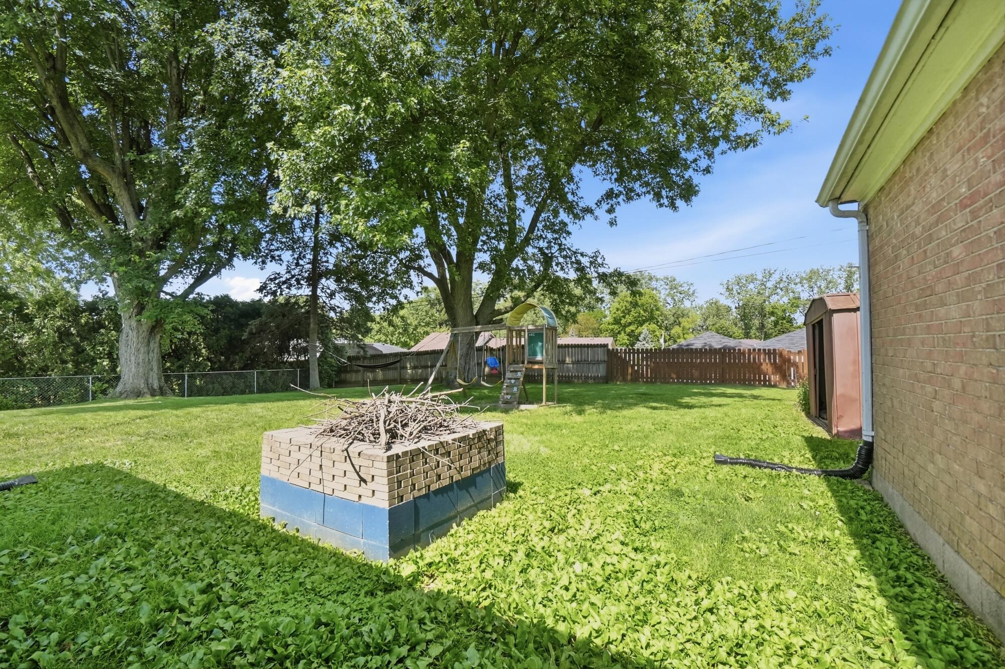 4267 Helena Drive, Springfield, Ohio 45503
