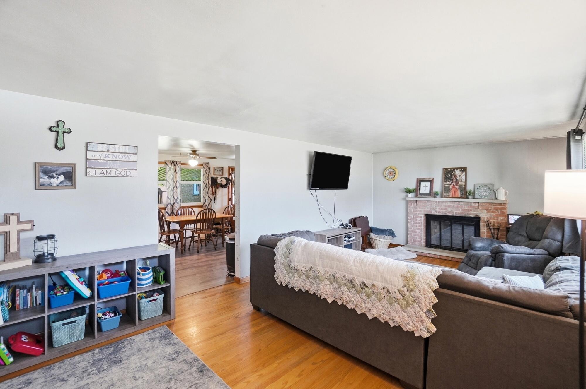 4267 Helena Drive, Springfield, Ohio 45503