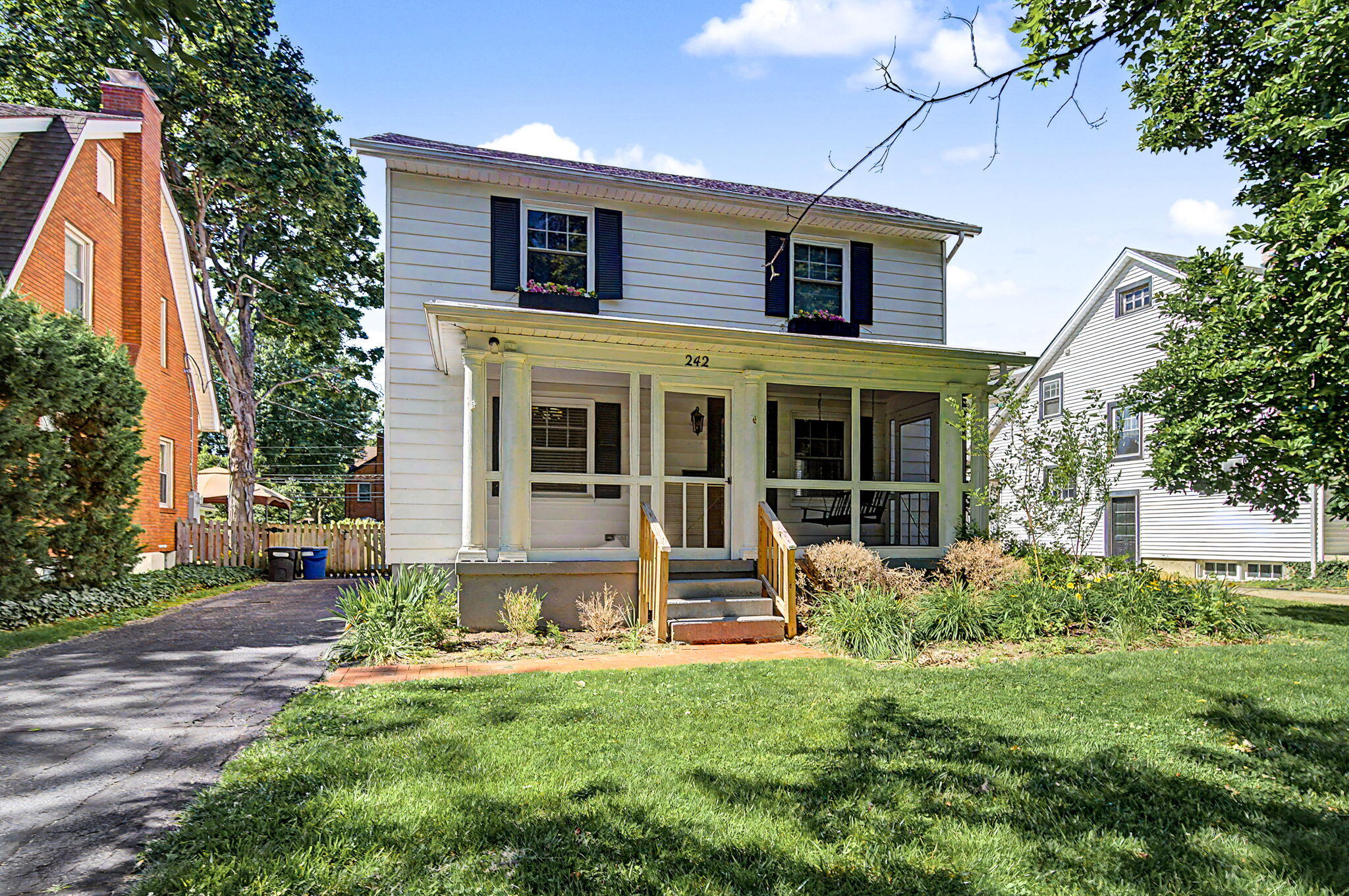 242 Lonsdale Avenue, Oakwood, Ohio 45419