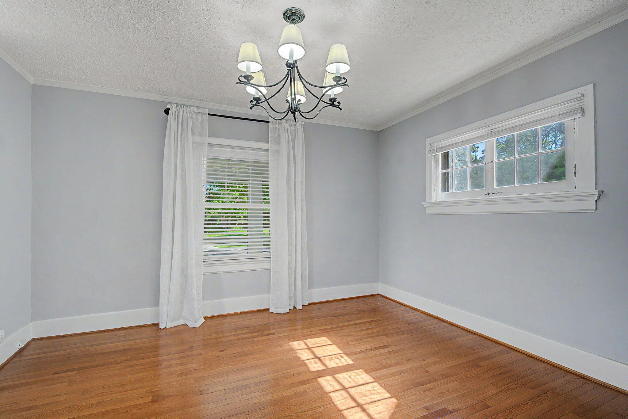 242 Lonsdale Avenue, Oakwood, Ohio 45419