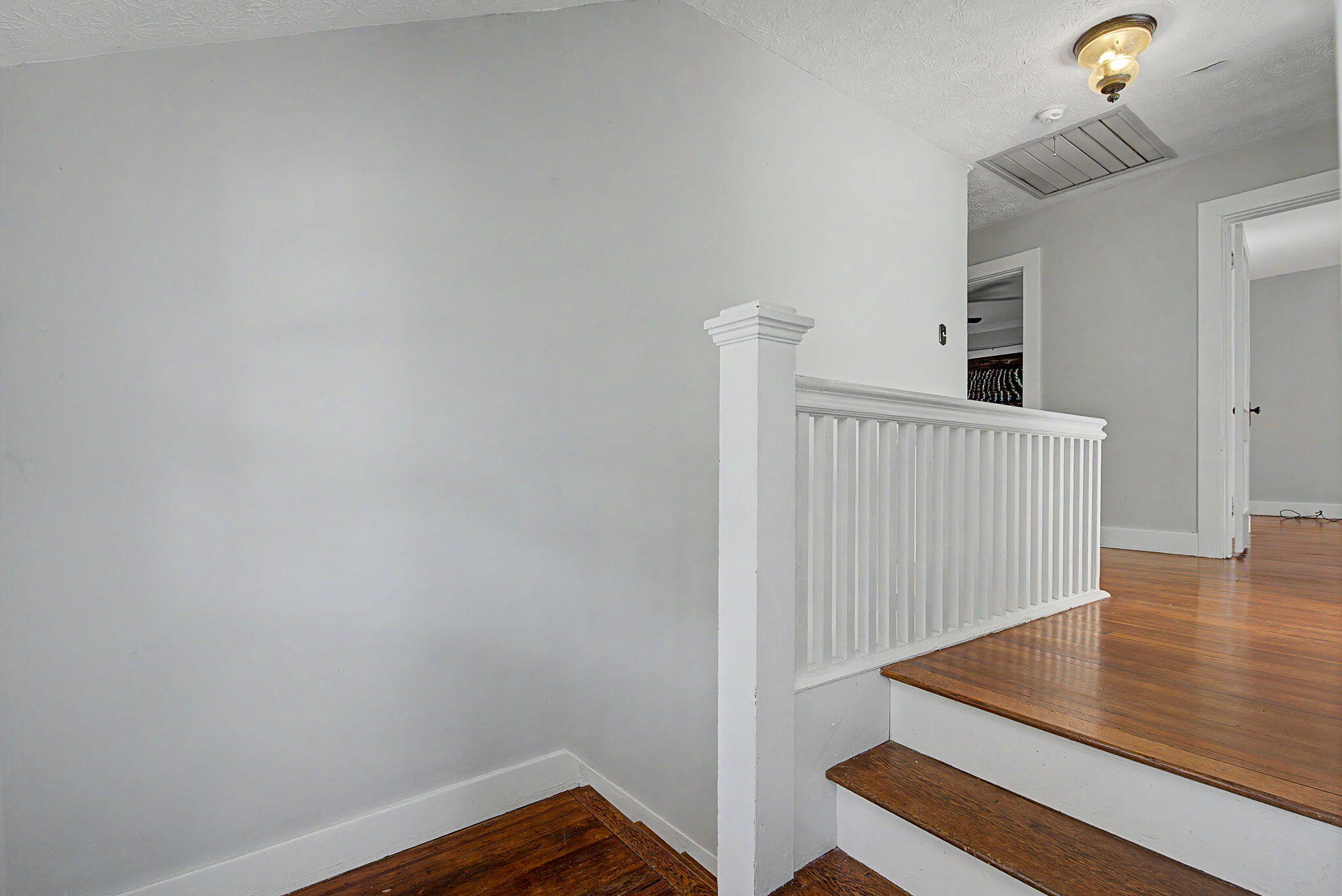 242 Lonsdale Avenue, Oakwood, Ohio 45419