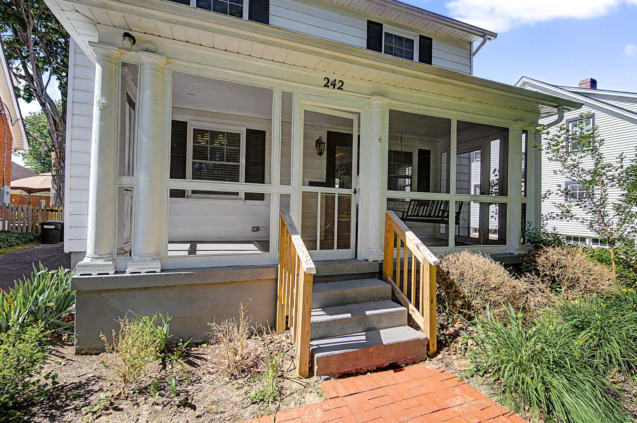 242 Lonsdale Avenue, Oakwood, Ohio 45419