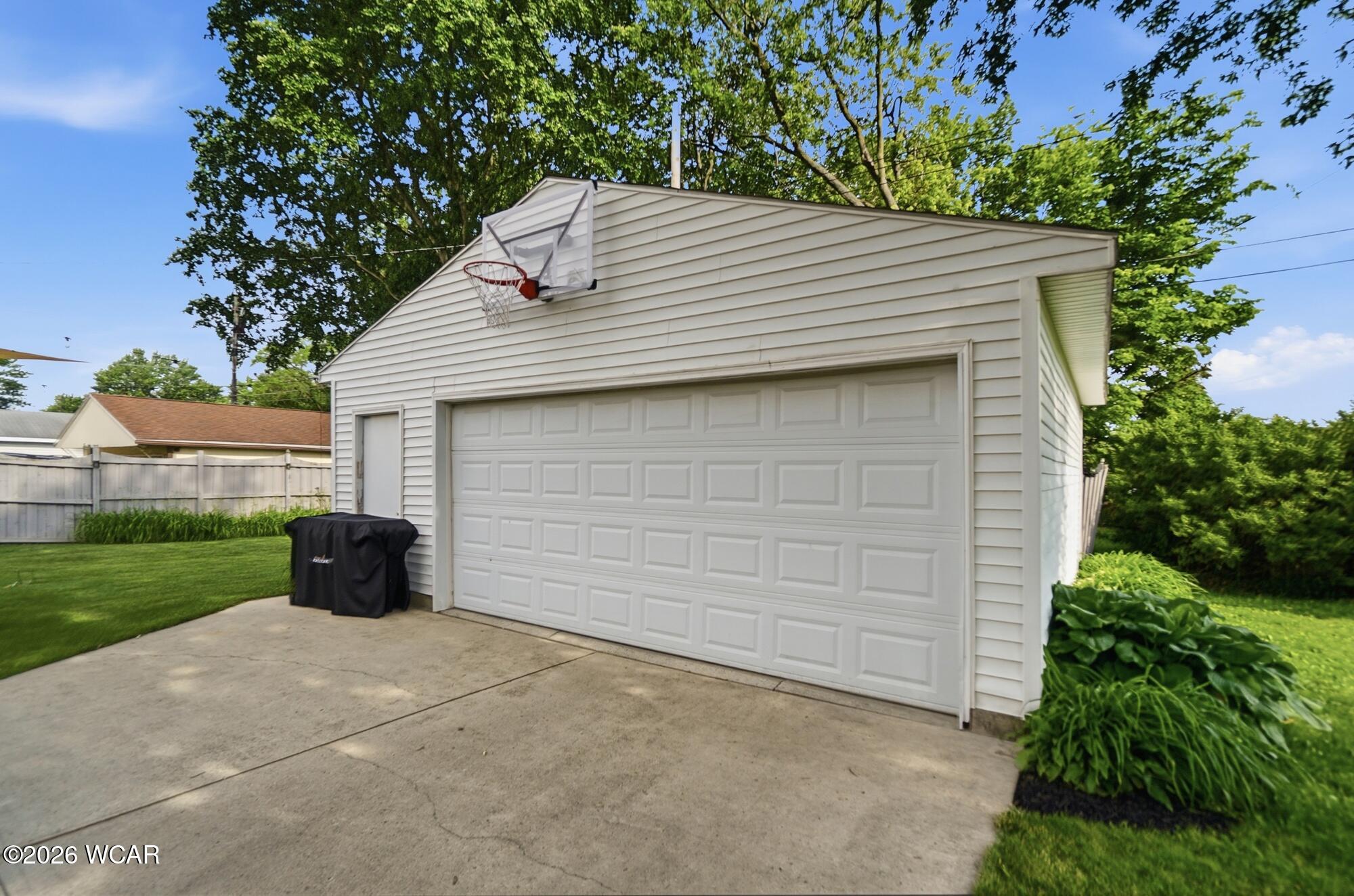 690 Lane Avenue, Lima, Ohio