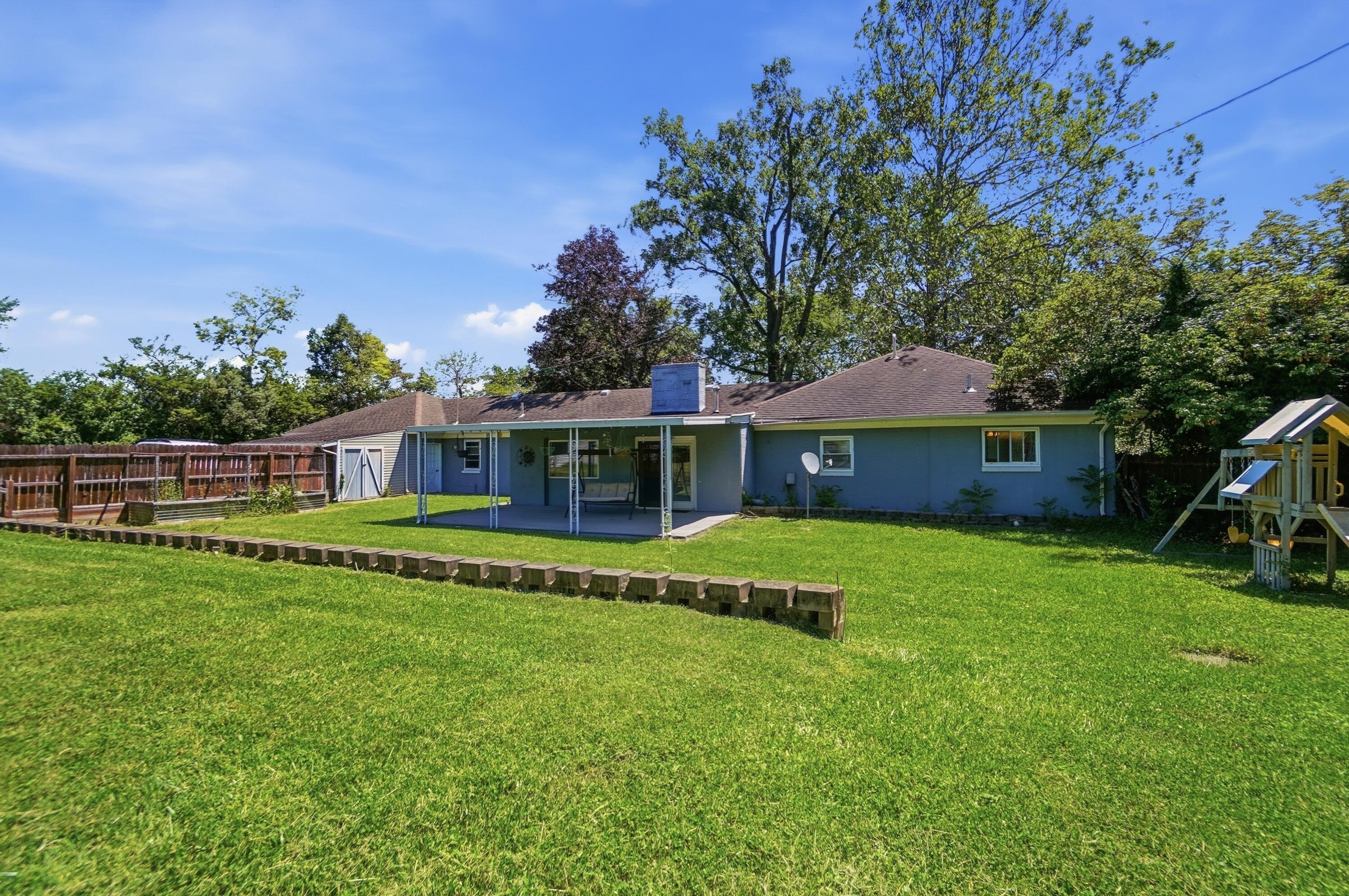 2553 Derr Road, Springfield, Ohio 45503