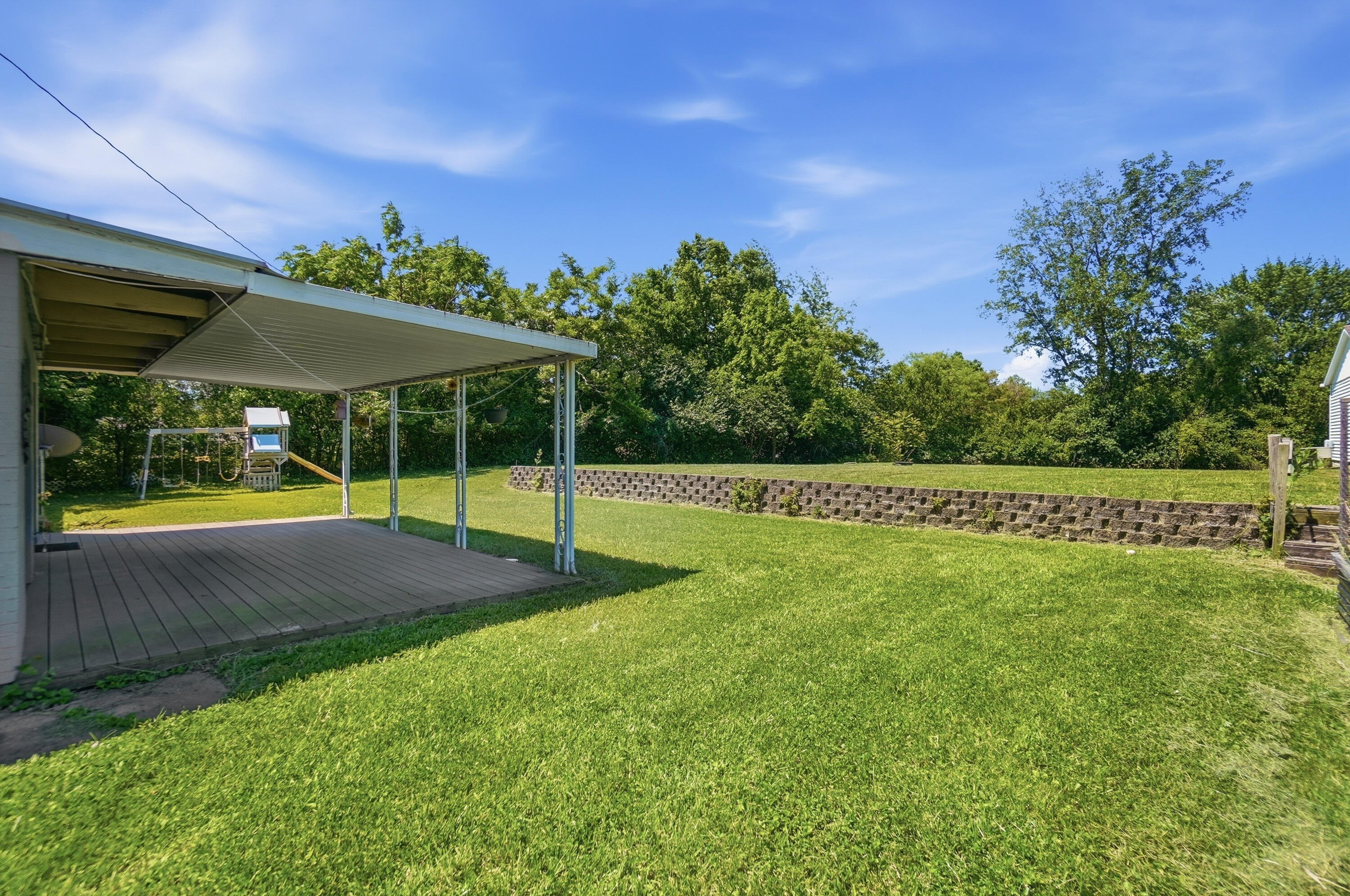 2553 Derr Road, Springfield, Ohio 45503