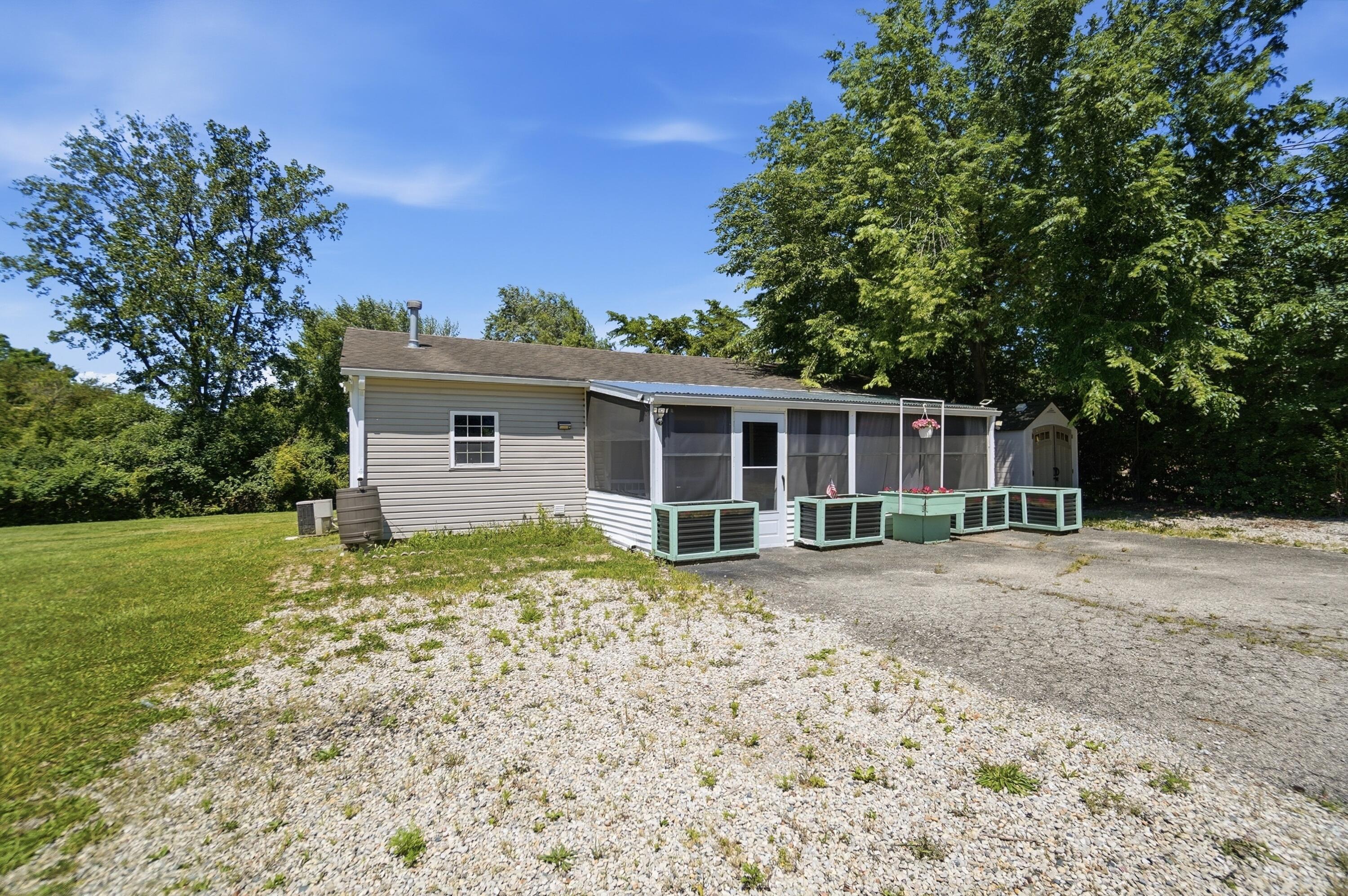 2553 Derr Road, Springfield, Ohio 45503