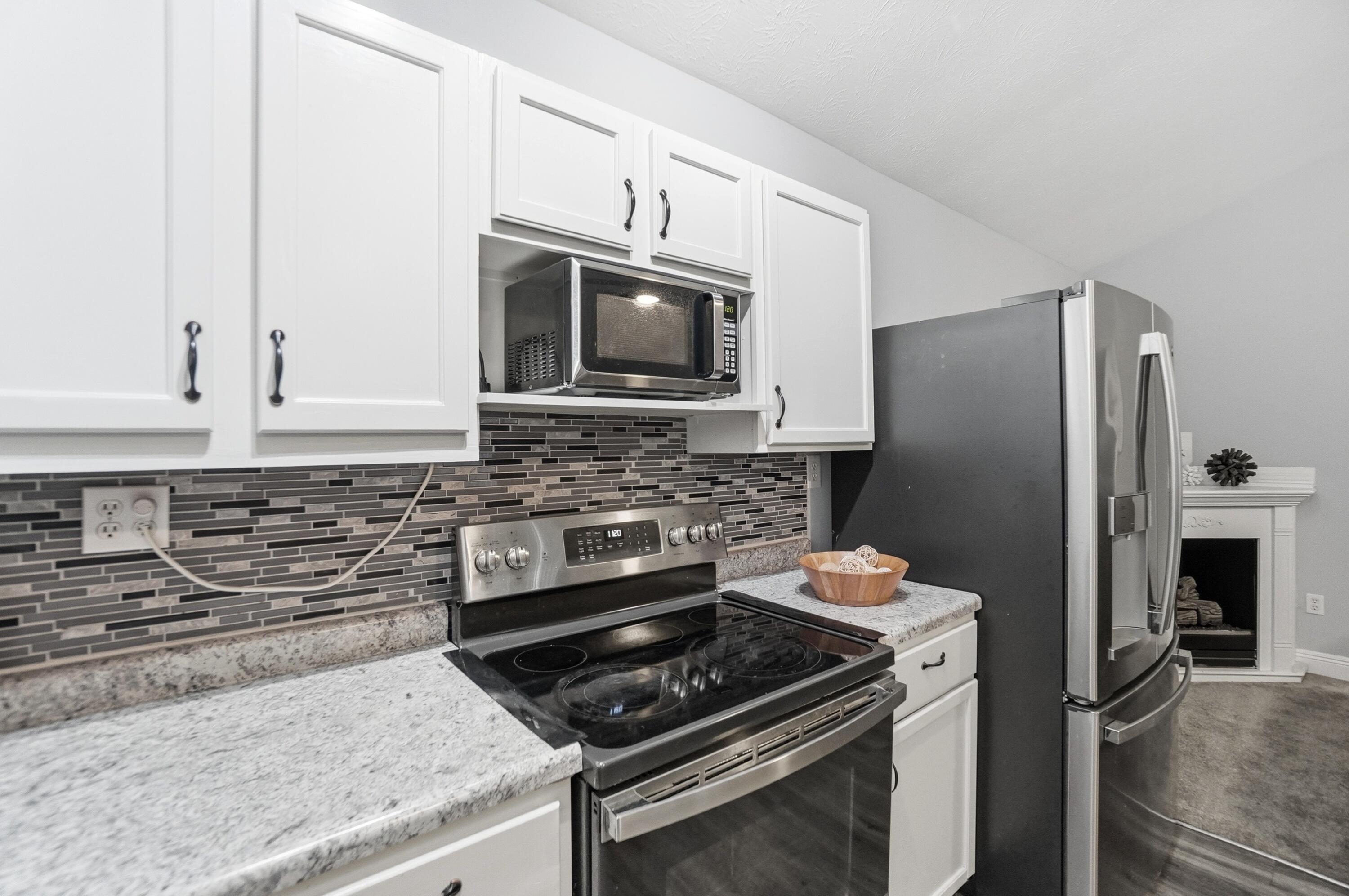2553 Derr Road, Springfield, Ohio 45503