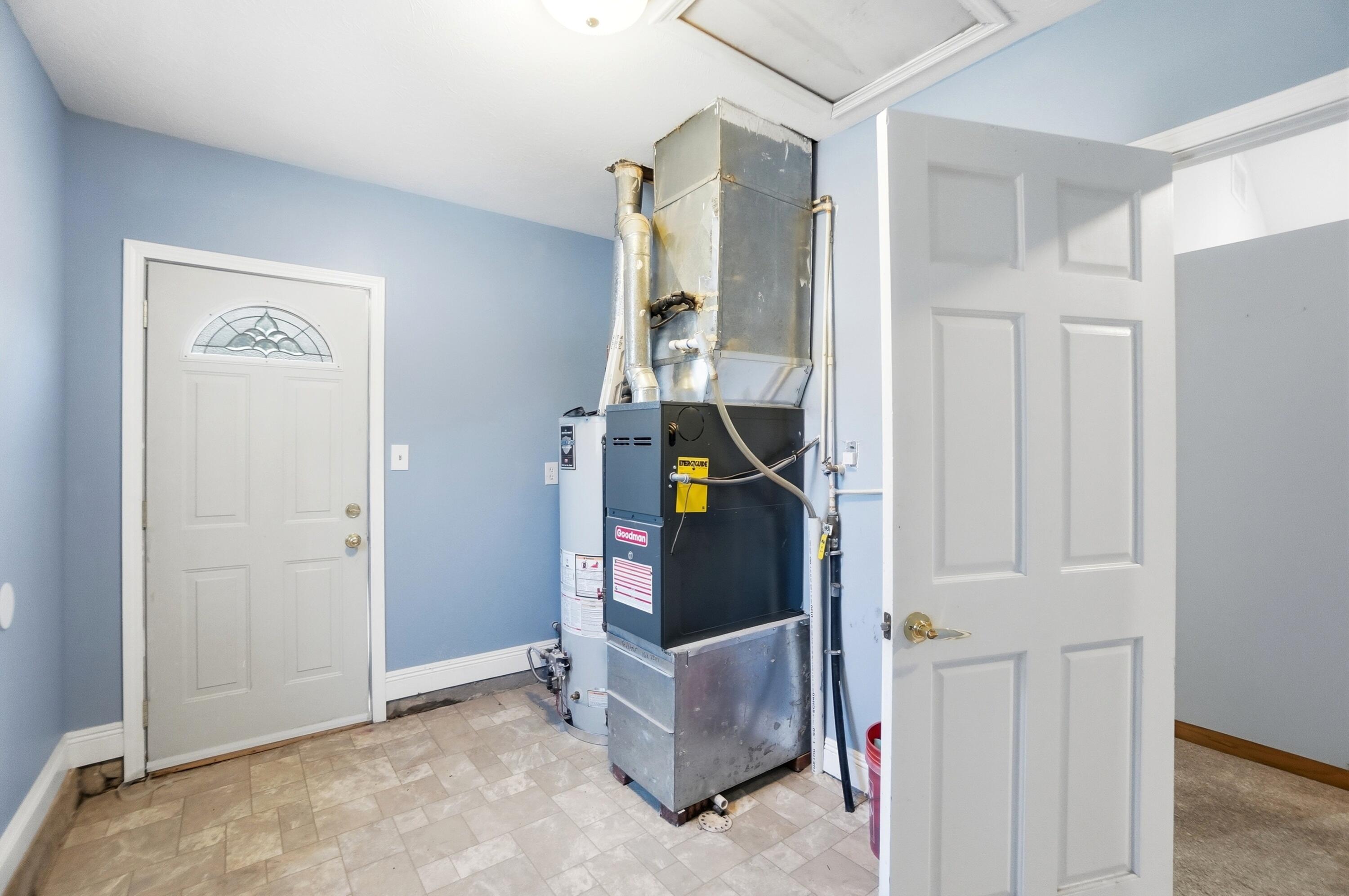 2553 Derr Road, Springfield, Ohio 45503