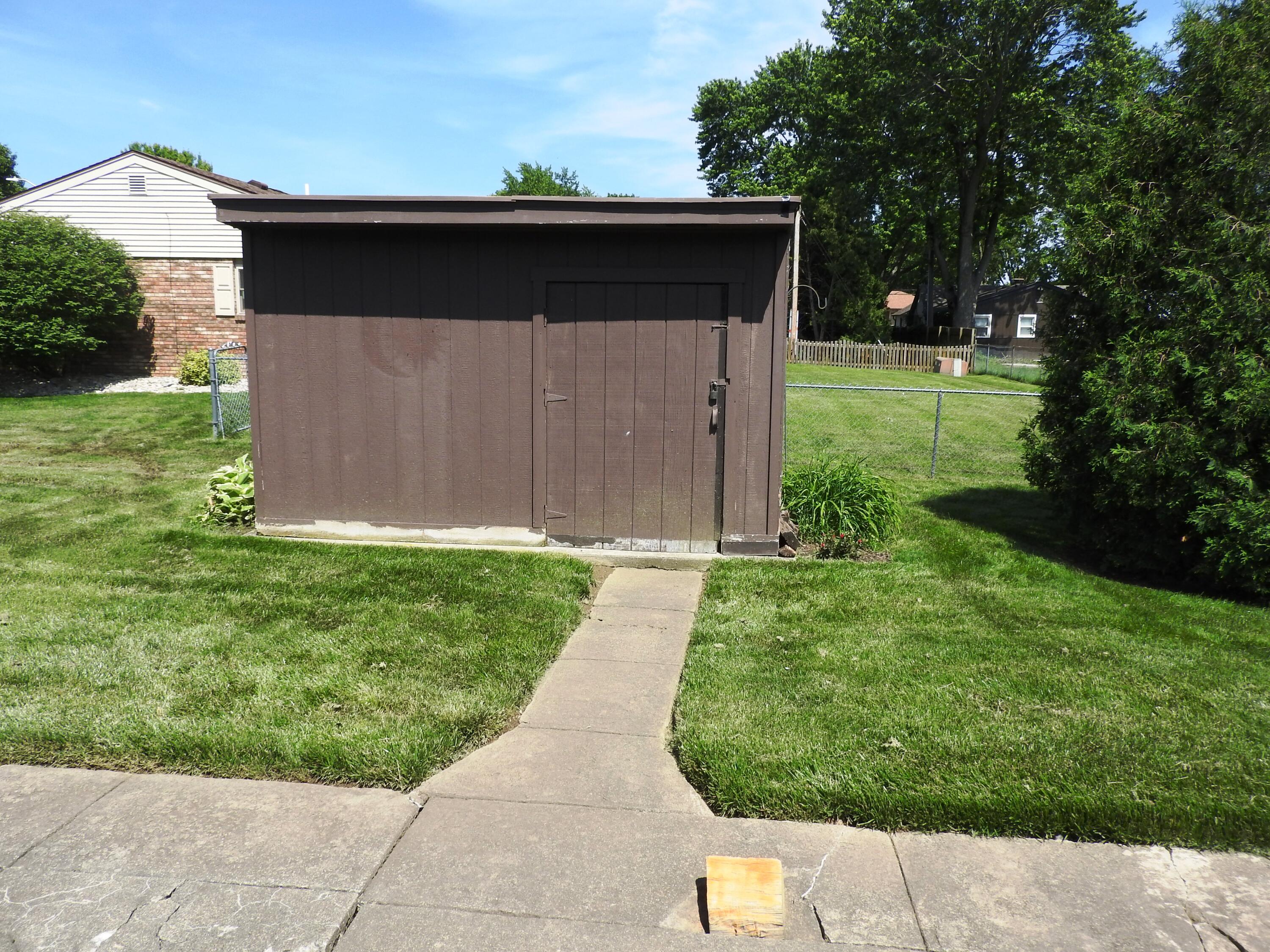 4024 Loop Drive, Englewood, Ohio 45322