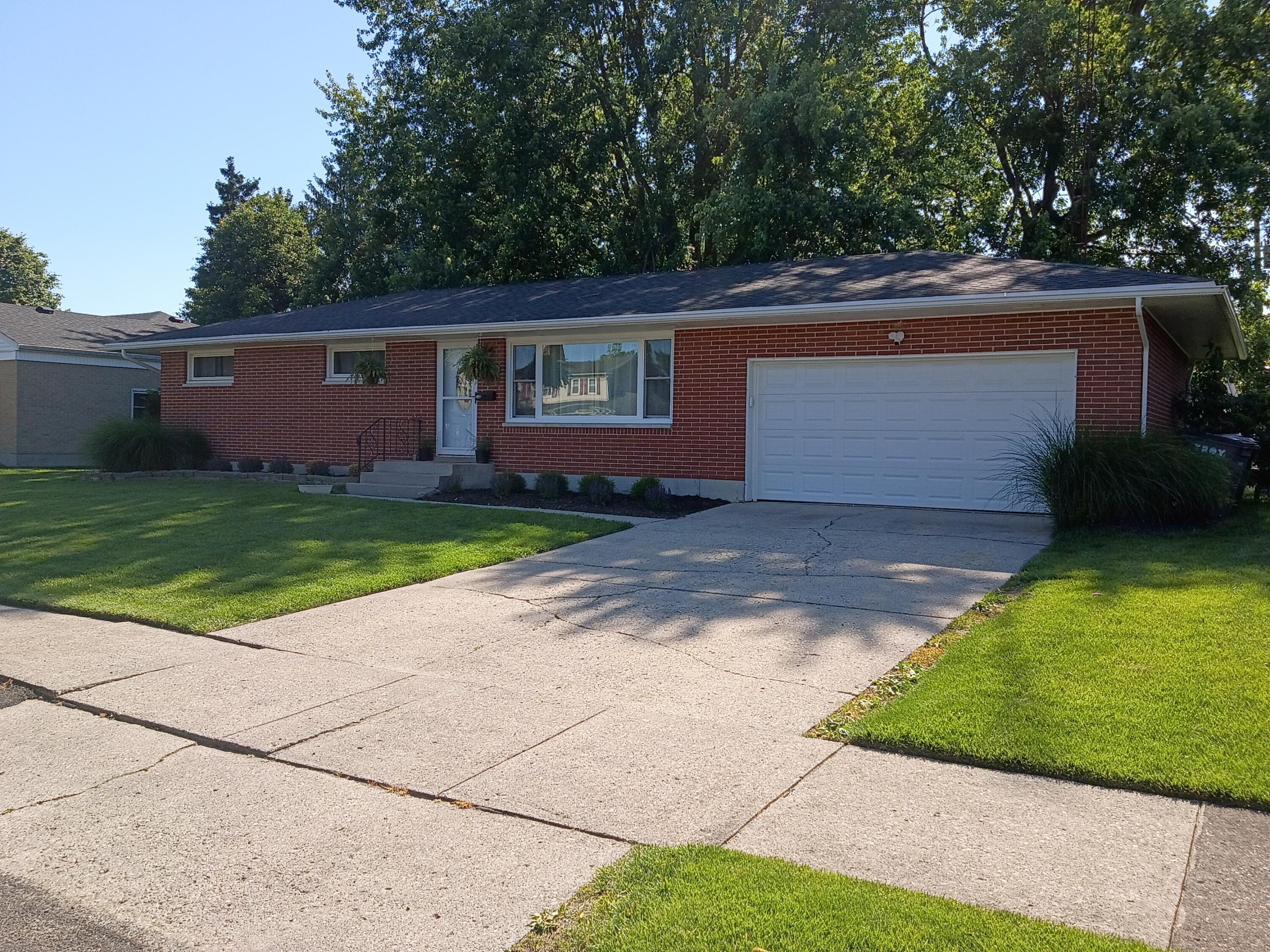 746 Dorset Road, Troy, Ohio 45373