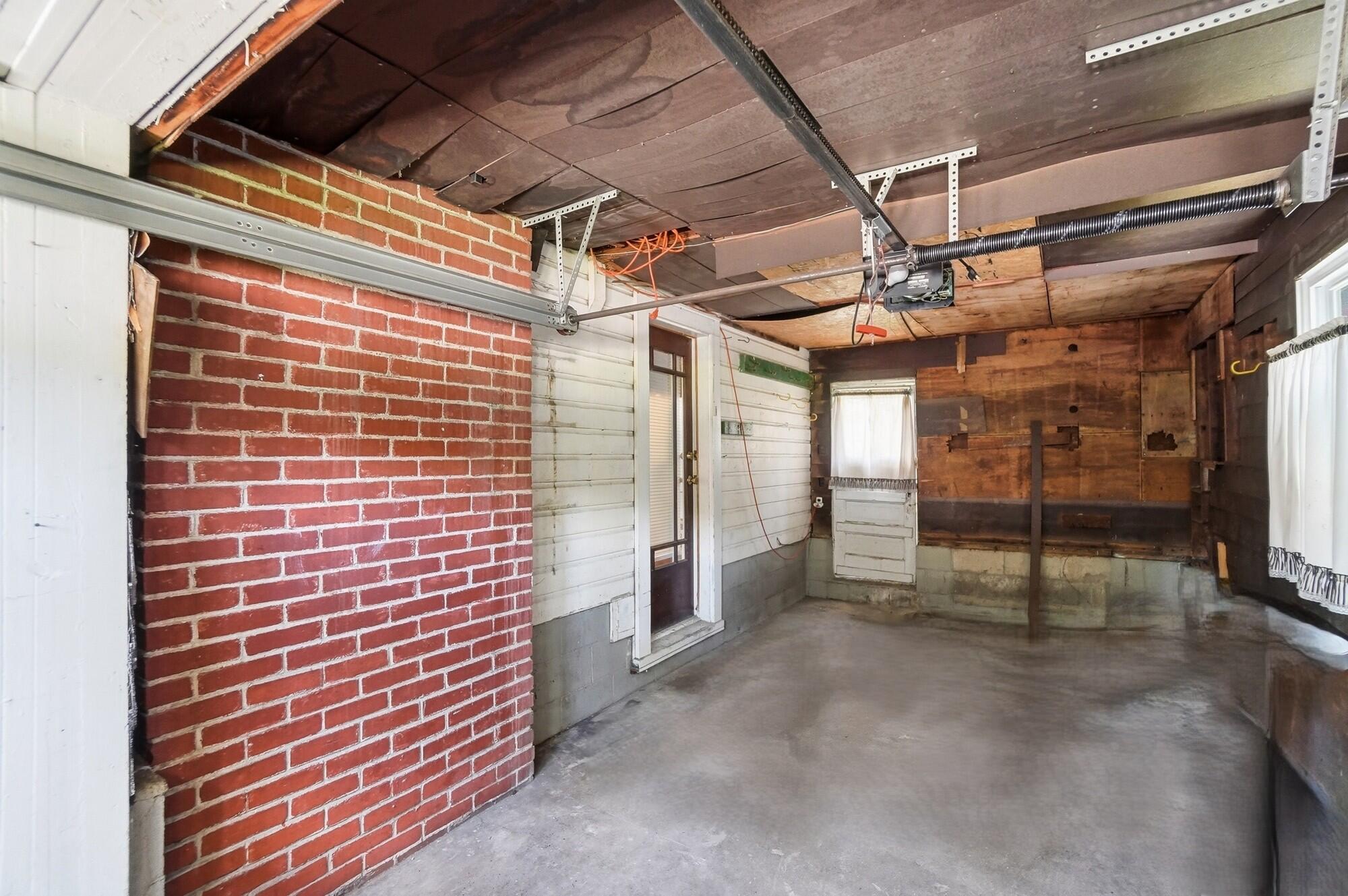 404 Rosewood Avenue, Springfield, Ohio 45506