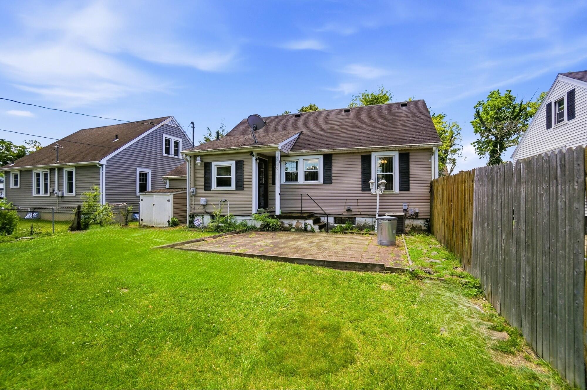 404 Rosewood Avenue, Springfield, Ohio 45506