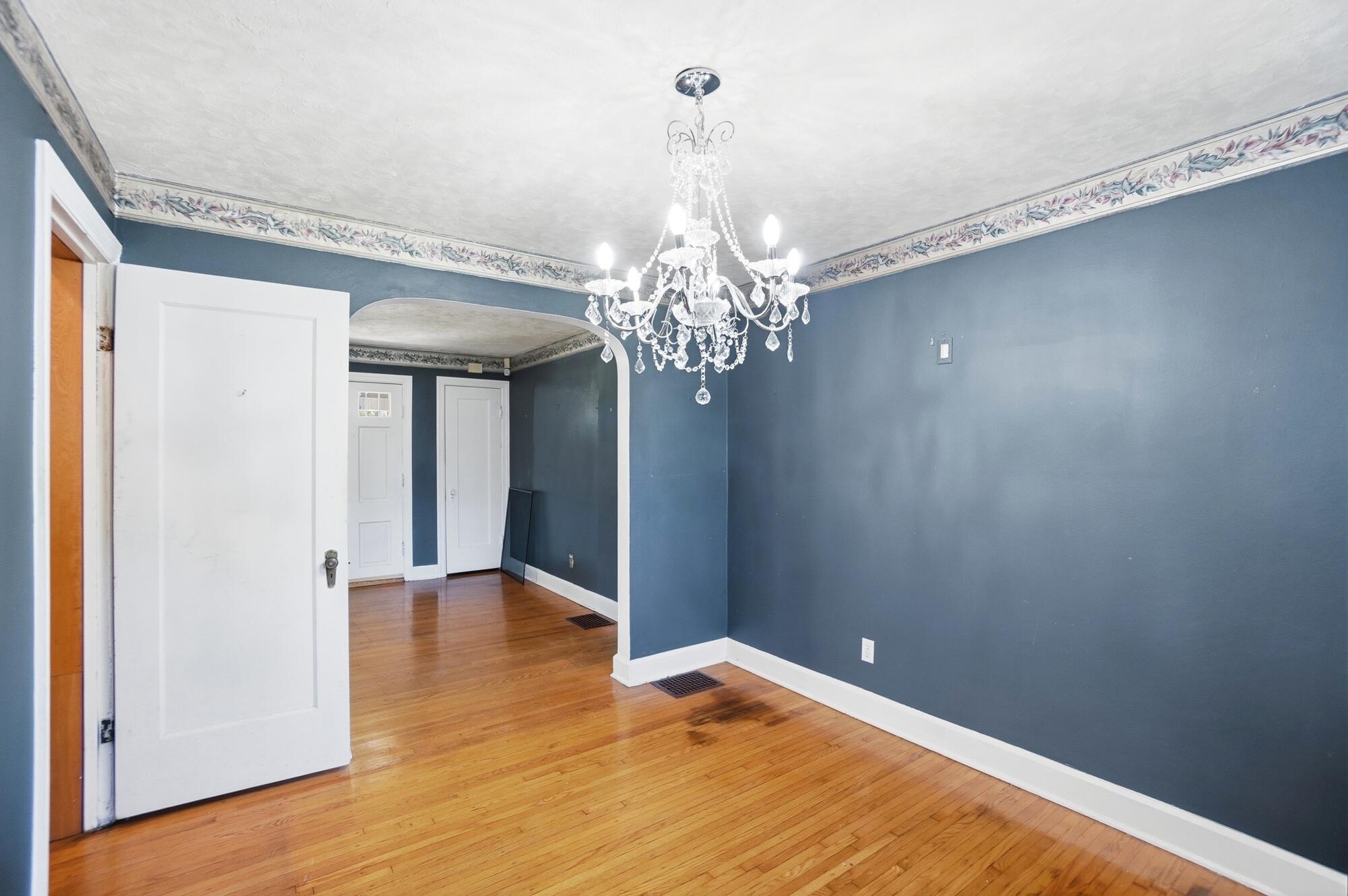 404 Rosewood Avenue, Springfield, Ohio 45506