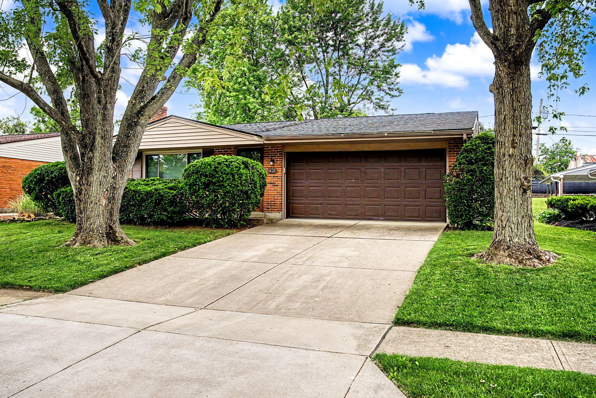 1428 Beaver Creek Lane, Kettering, Ohio 45429
