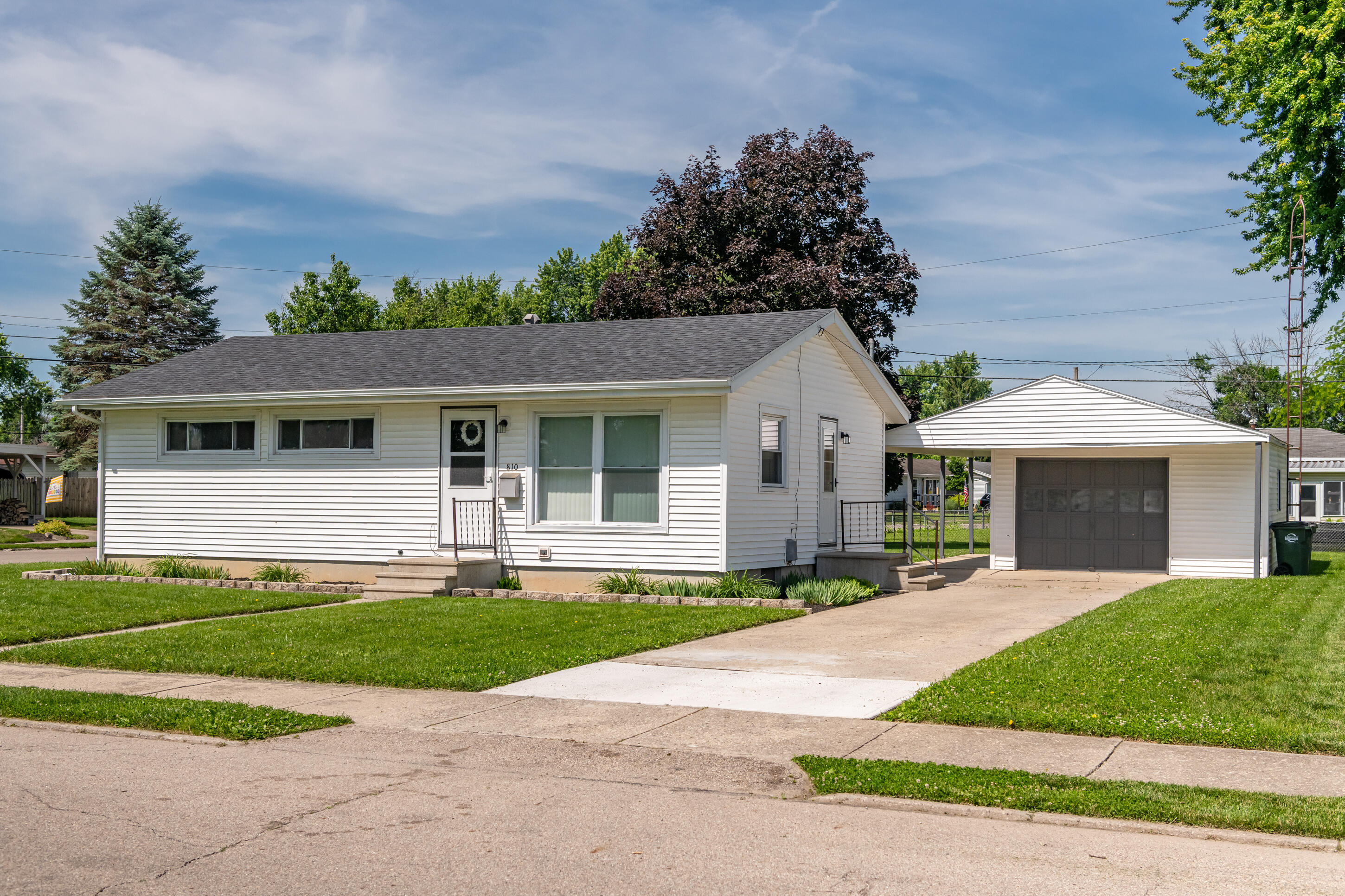 810 Meadow Lane, Troy, Ohio 45373