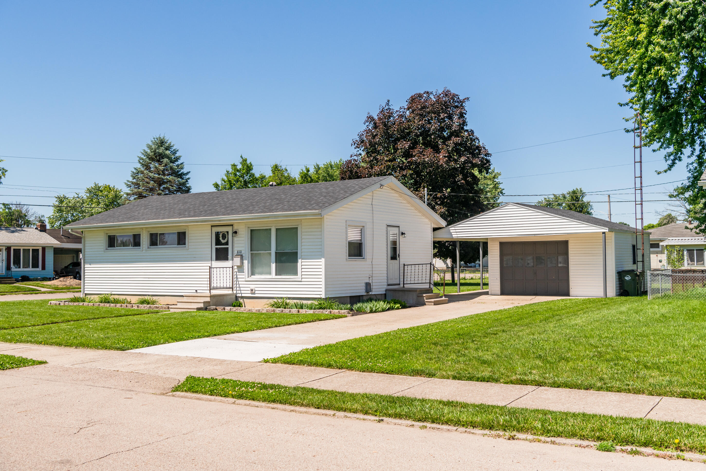 810 Meadow Lane, Troy, Ohio 45373