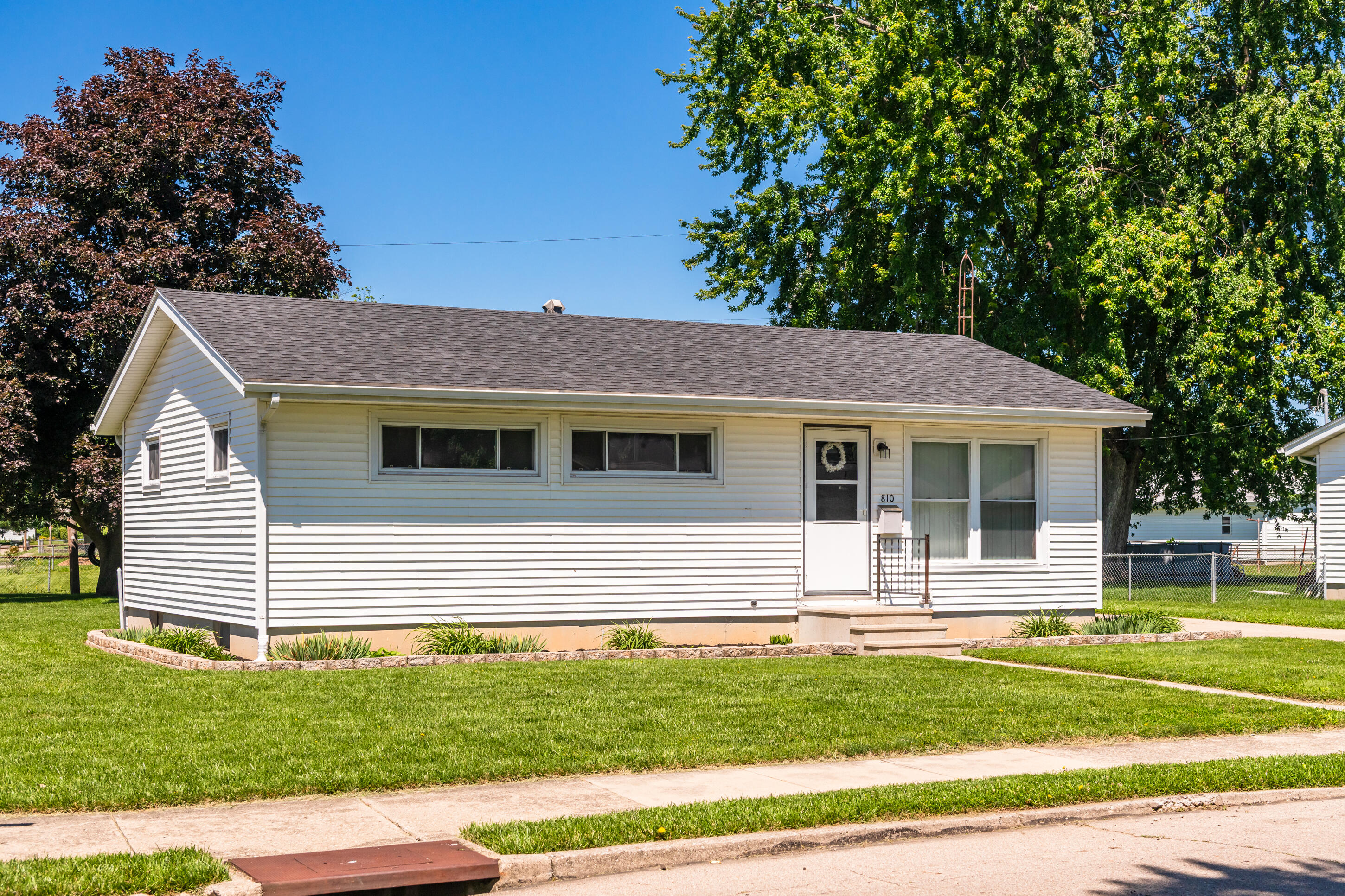 810 Meadow Lane, Troy, Ohio 45373