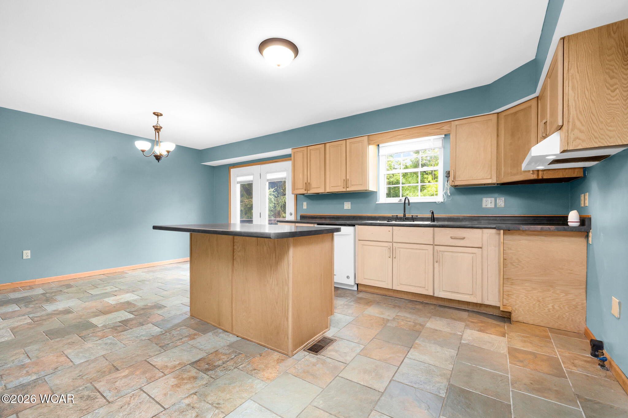 400 Woodview Drive, Bellefontaine, Ohio