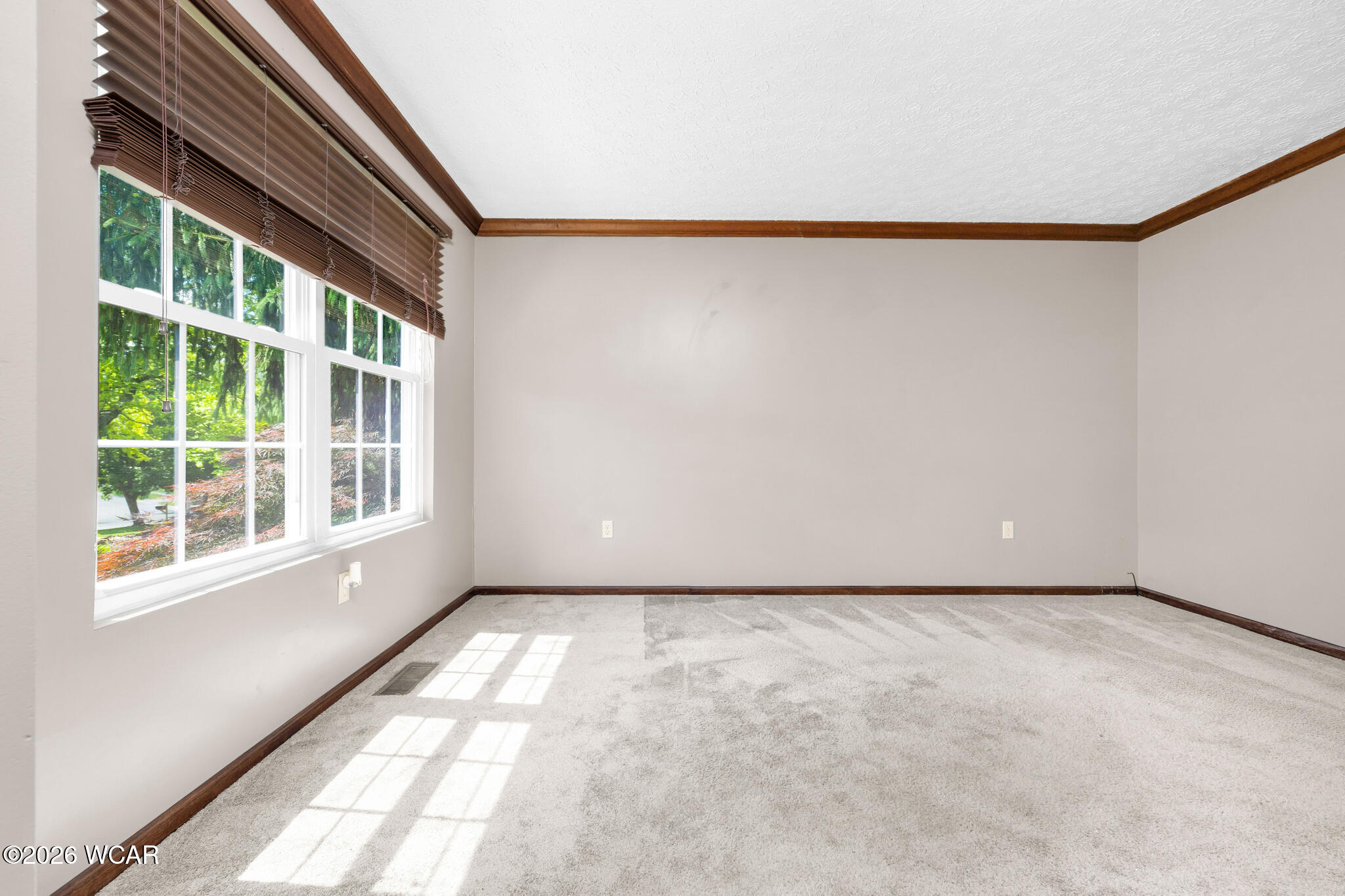 400 Woodview Drive, Bellefontaine, Ohio