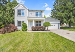 400 Woodview Drive, Bellefontaine, Ohio, 3 Bedrooms Bedrooms, ,2 BathroomsBathrooms,Residential,For Sale,Woodview,310488
