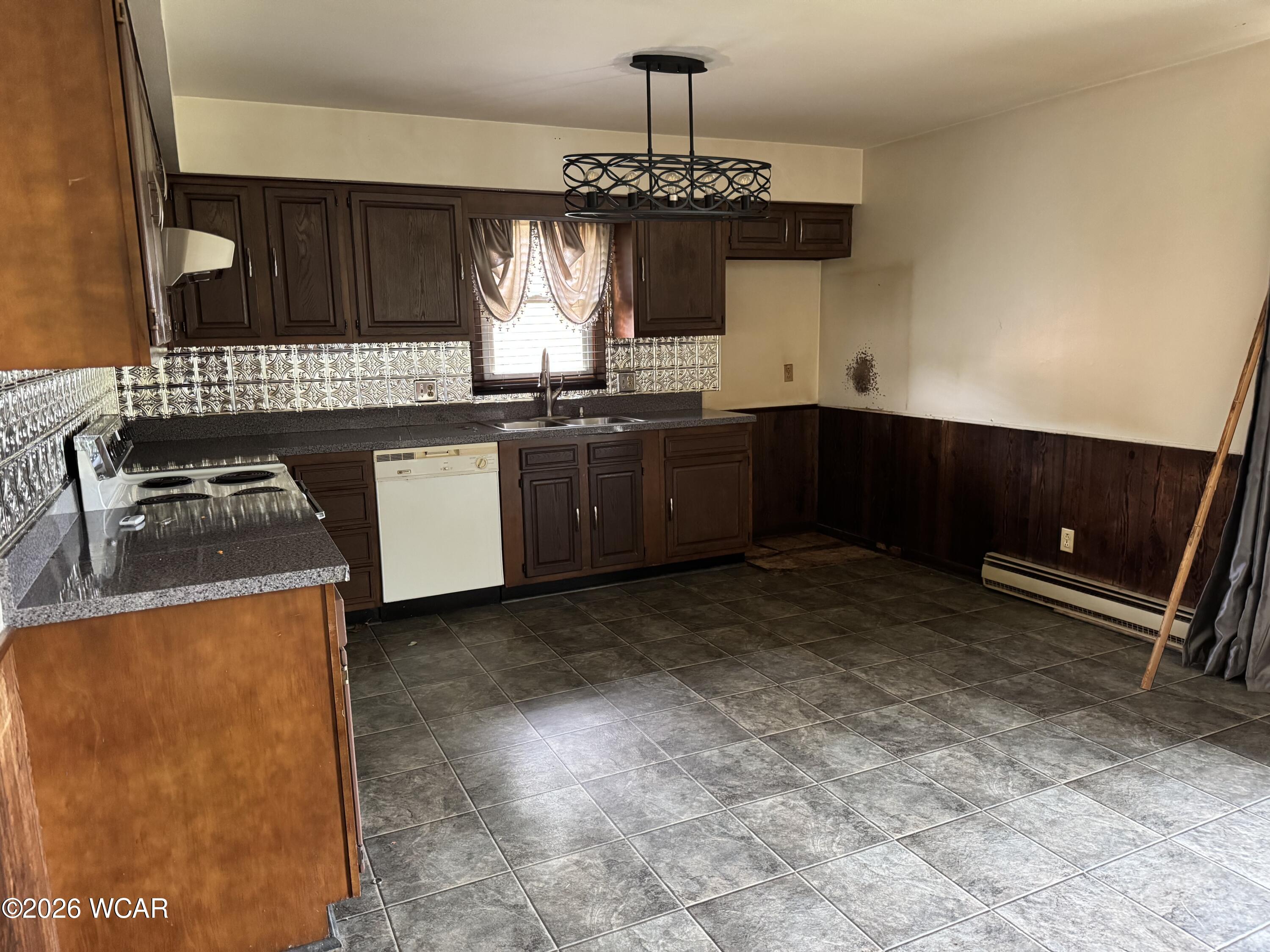 2219-2221 Kimberly Drive, Lima, Ohio