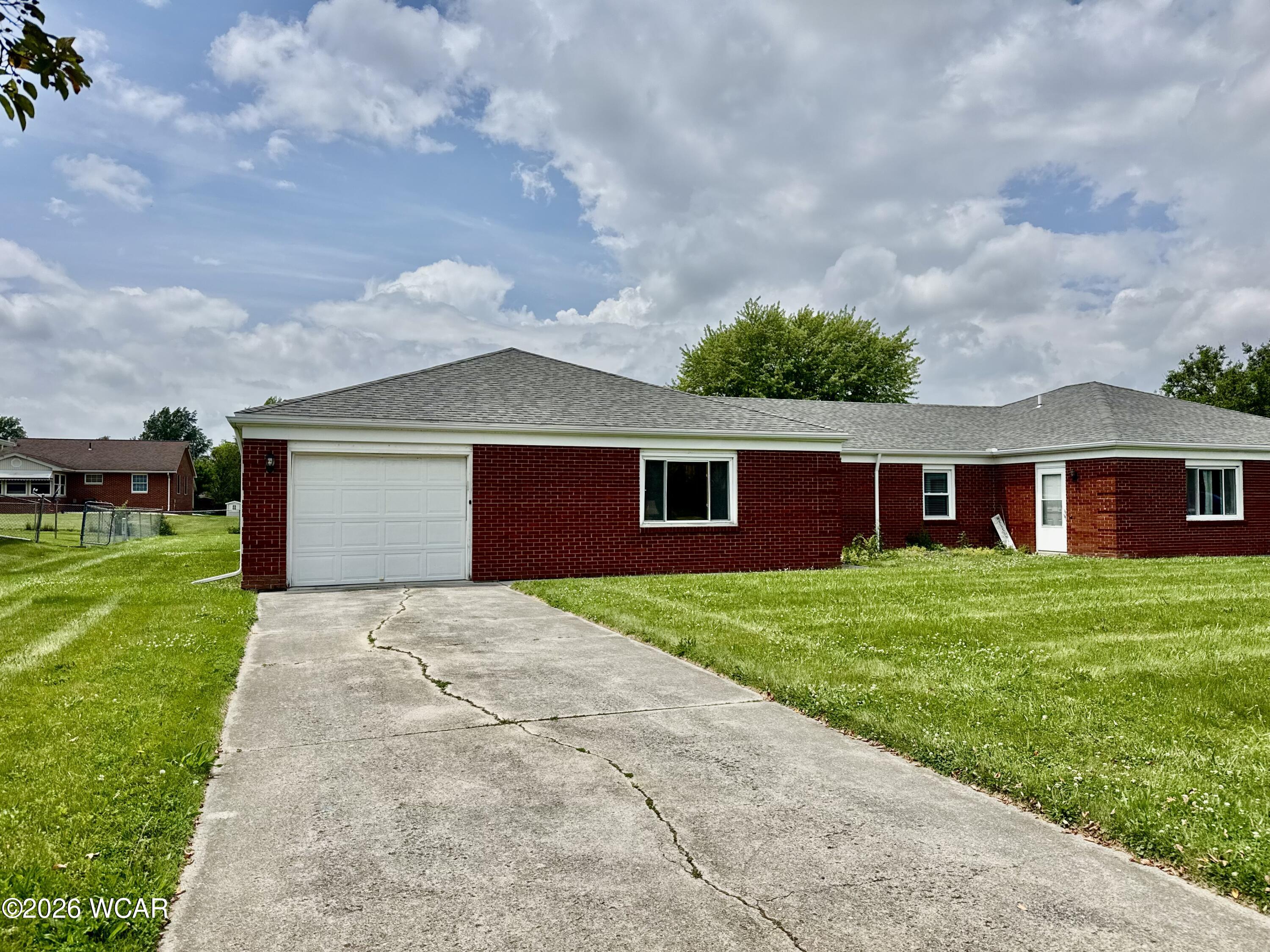 2219-2221 Kimberly Drive, Lima, Ohio