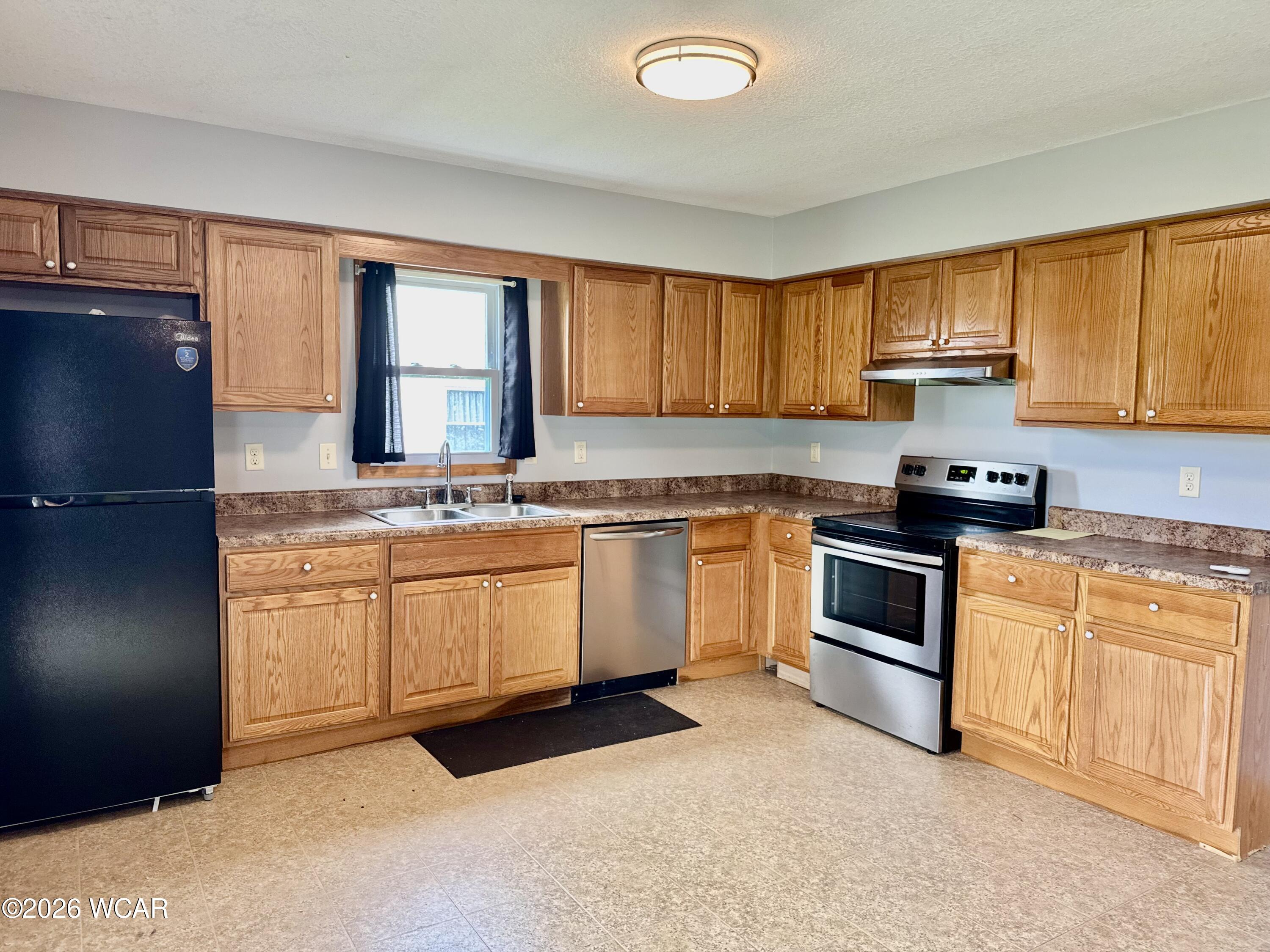 2219-2221 Kimberly Drive, Lima, Ohio