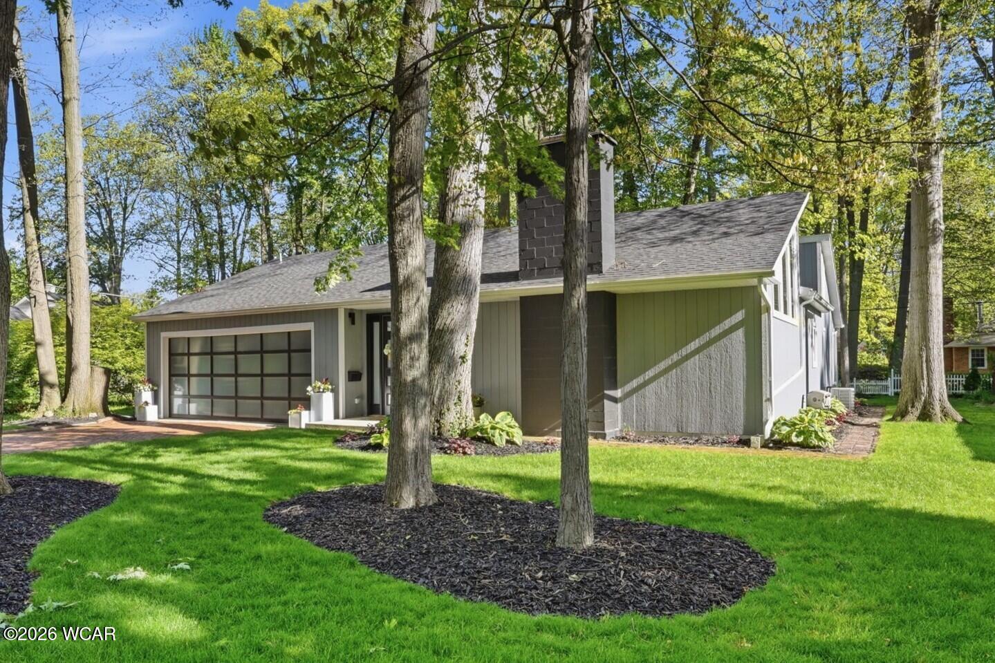 1908 Windsor Place, Findlay, Ohio