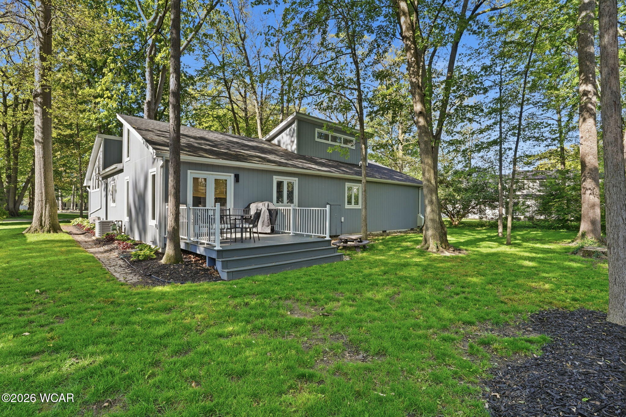 1908 Windsor Place, Findlay, Ohio