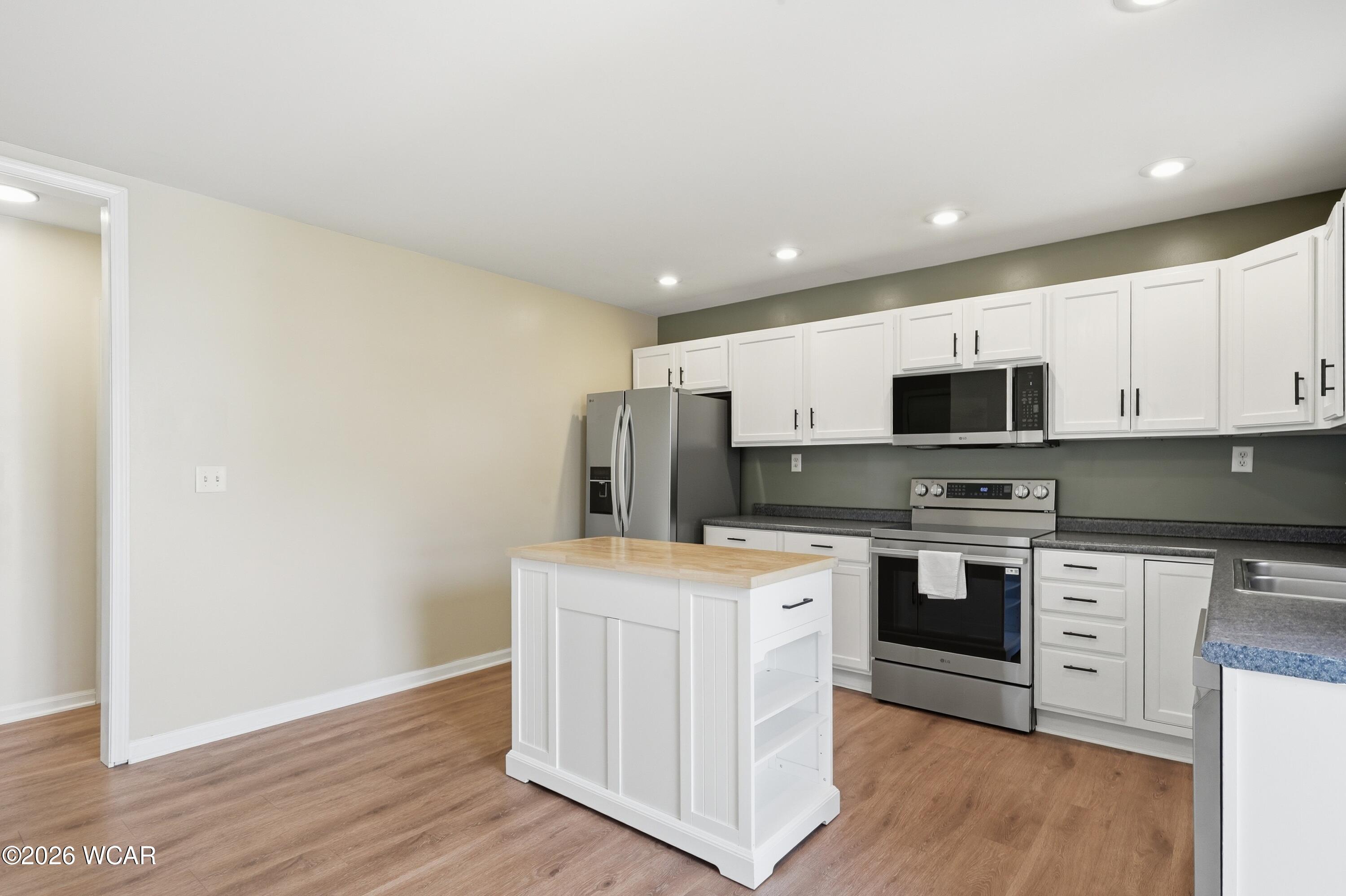 1007 Crystal Lane, Findlay, Ohio