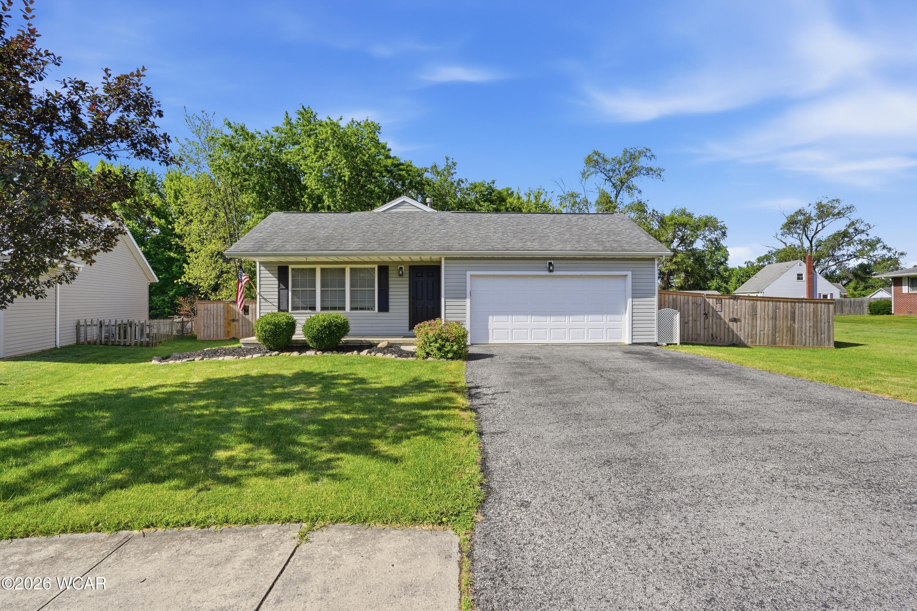 1007 Crystal Lane, Findlay, Ohio
