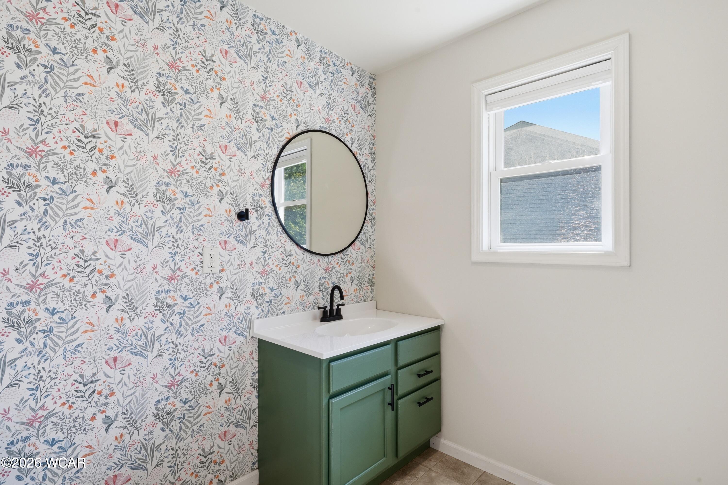 1007 Crystal Lane, Findlay, Ohio
