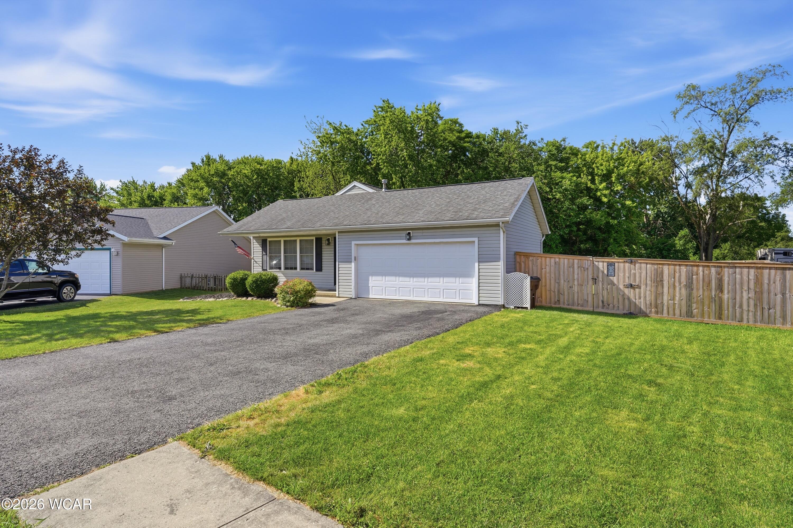 1007 Crystal Lane, Findlay, Ohio