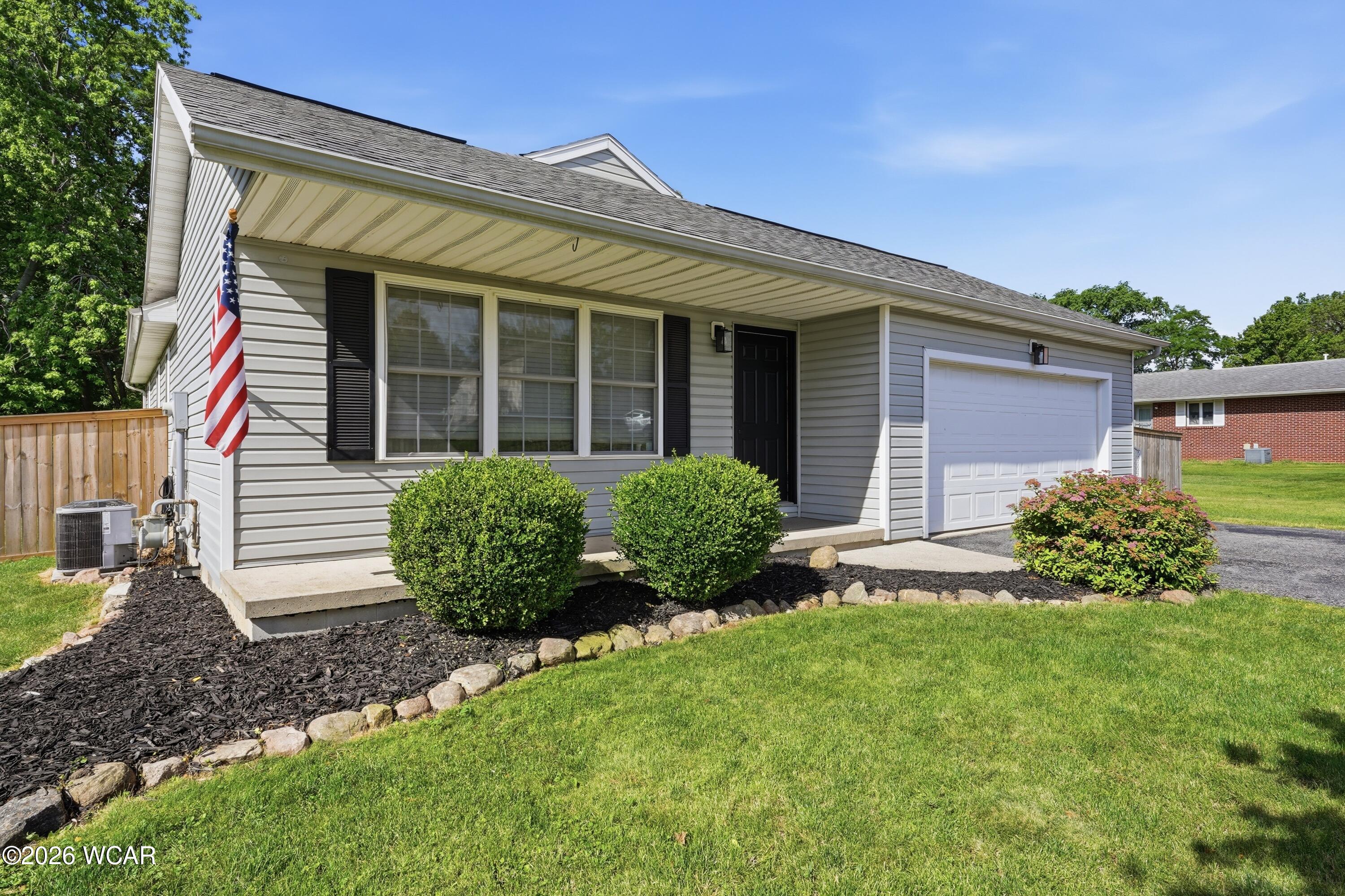 1007 Crystal Lane, Findlay, Ohio