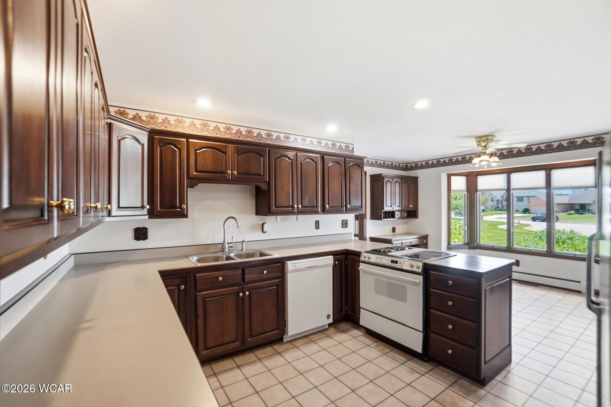 2836 Pin Oak Court, Lima, Ohio