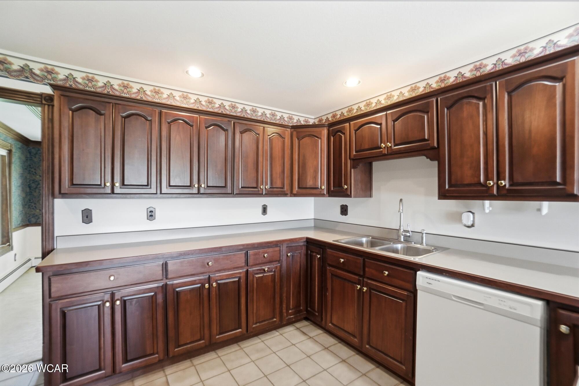 2836 Pin Oak Court, Lima, Ohio