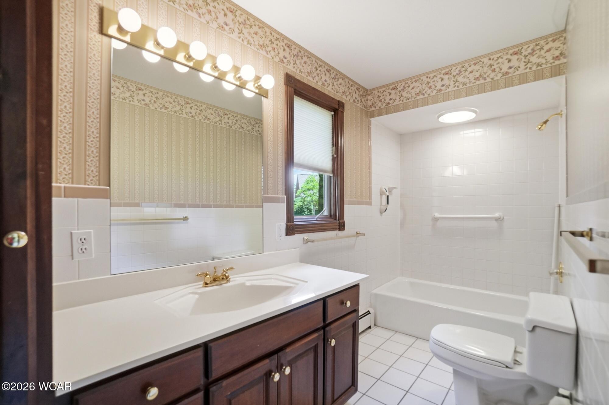 2836 Pin Oak Court, Lima, Ohio